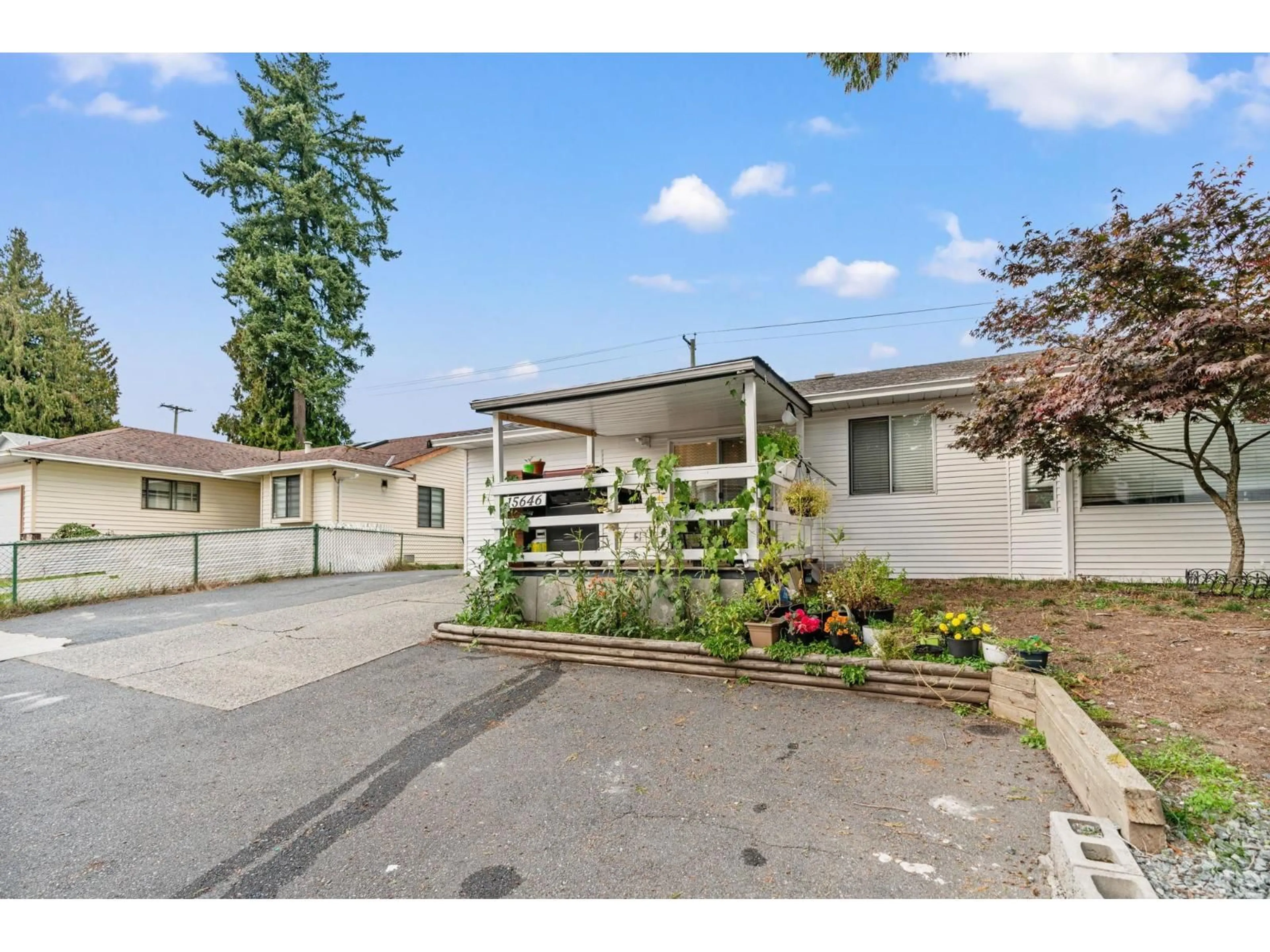 Unknown for 15646 96, Surrey British Columbia V4N2K9