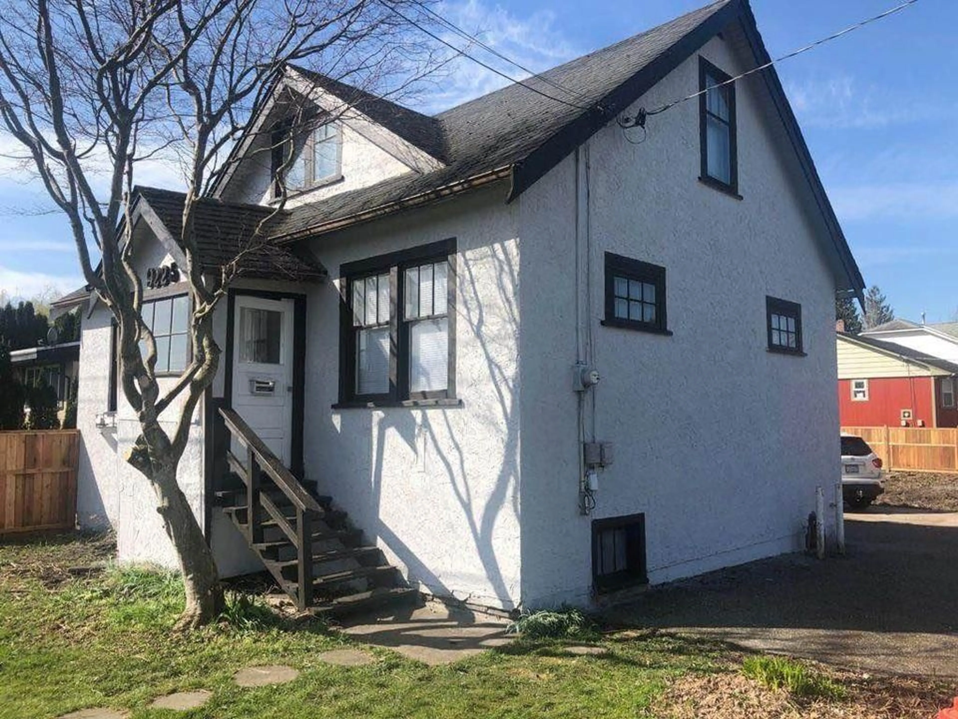 A pic from outside/outdoor area/front of a property/back of a property/a pic from drone, street for 9225 CHARLES STREET, Chilliwack British Columbia V2P5K8