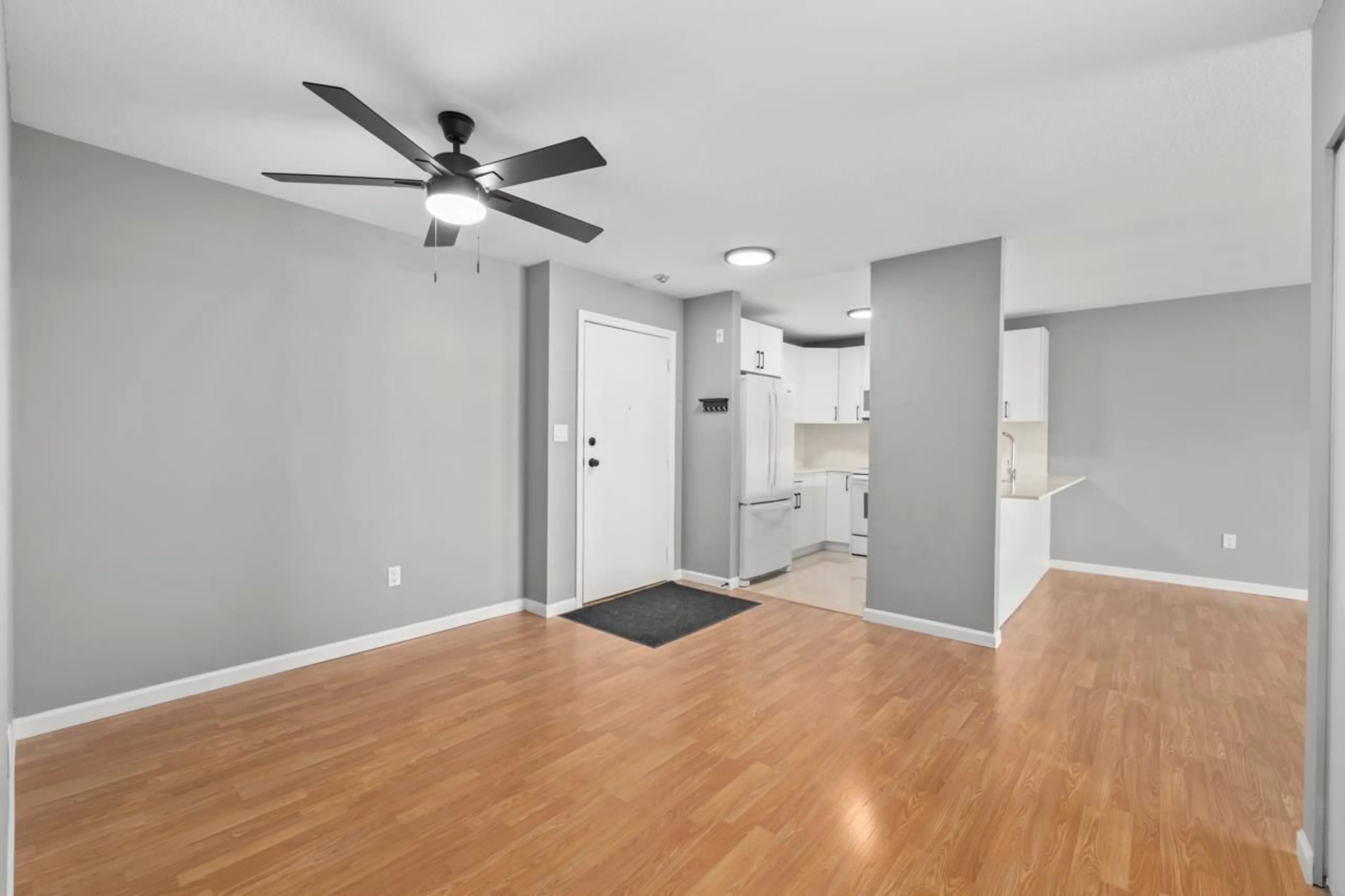 A pic of a room for 306 - 1755 SALTON, Abbotsford British Columbia V2S7C5
