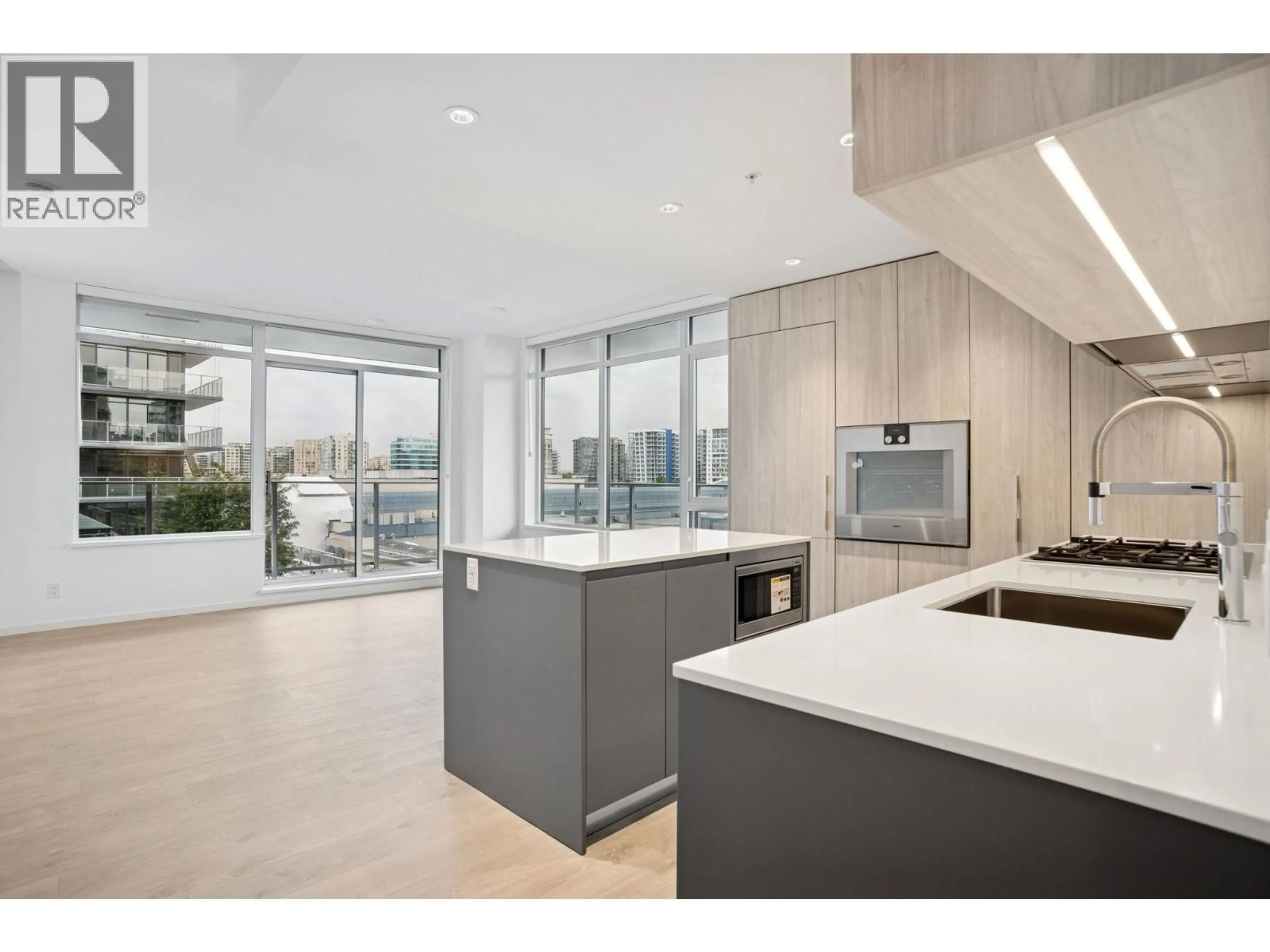 Open concept kitchen, unknown for 553 - 6500 MINORU BOULEVARD, Richmond British Columbia V6Y0N2