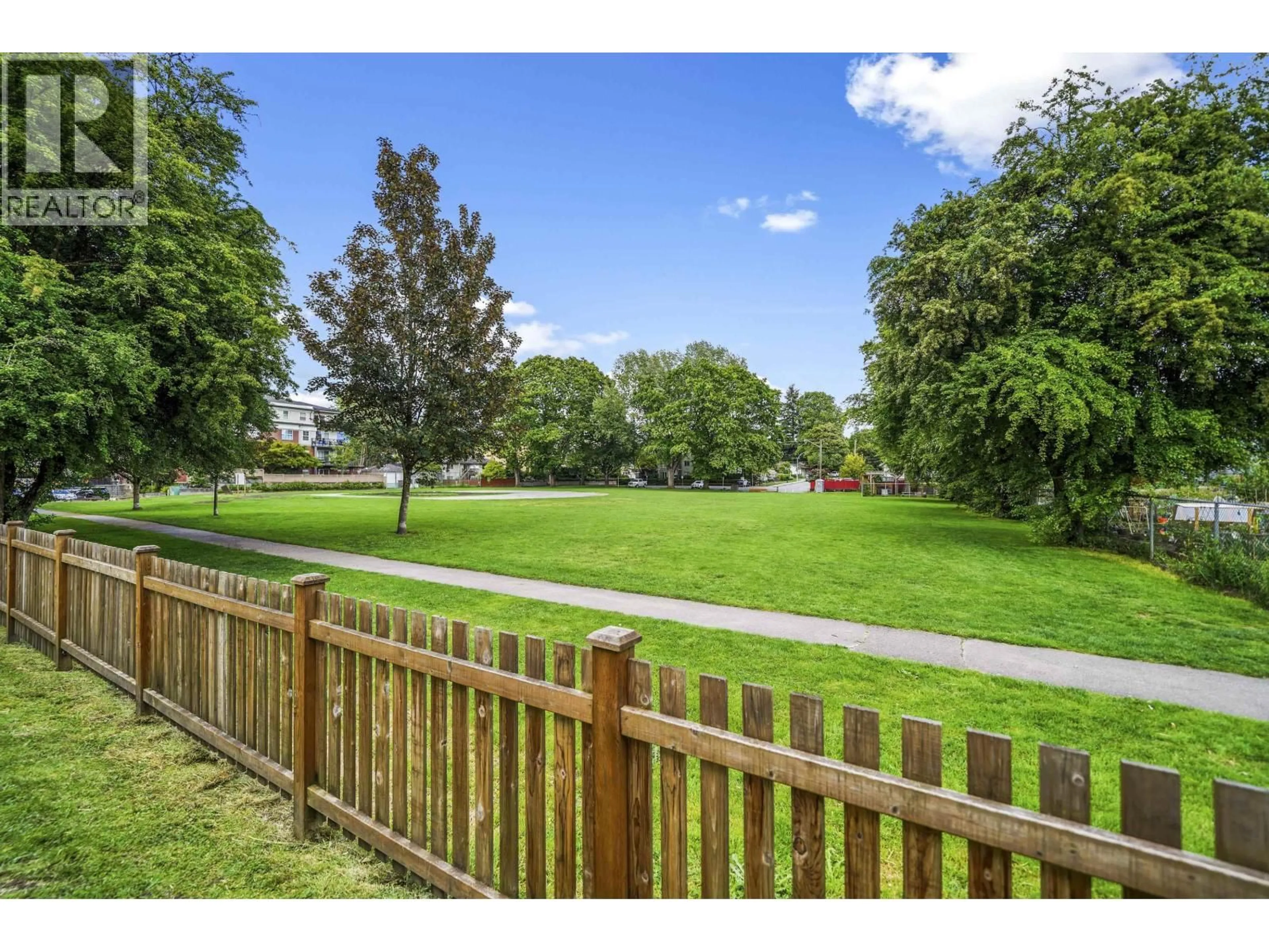 A pic from outside/outdoor area/front of a property/back of a property/a pic from drone, unknown for 63 - 2422 HAWTHORNE AVENUE, Port Coquitlam British Columbia V3C6K7