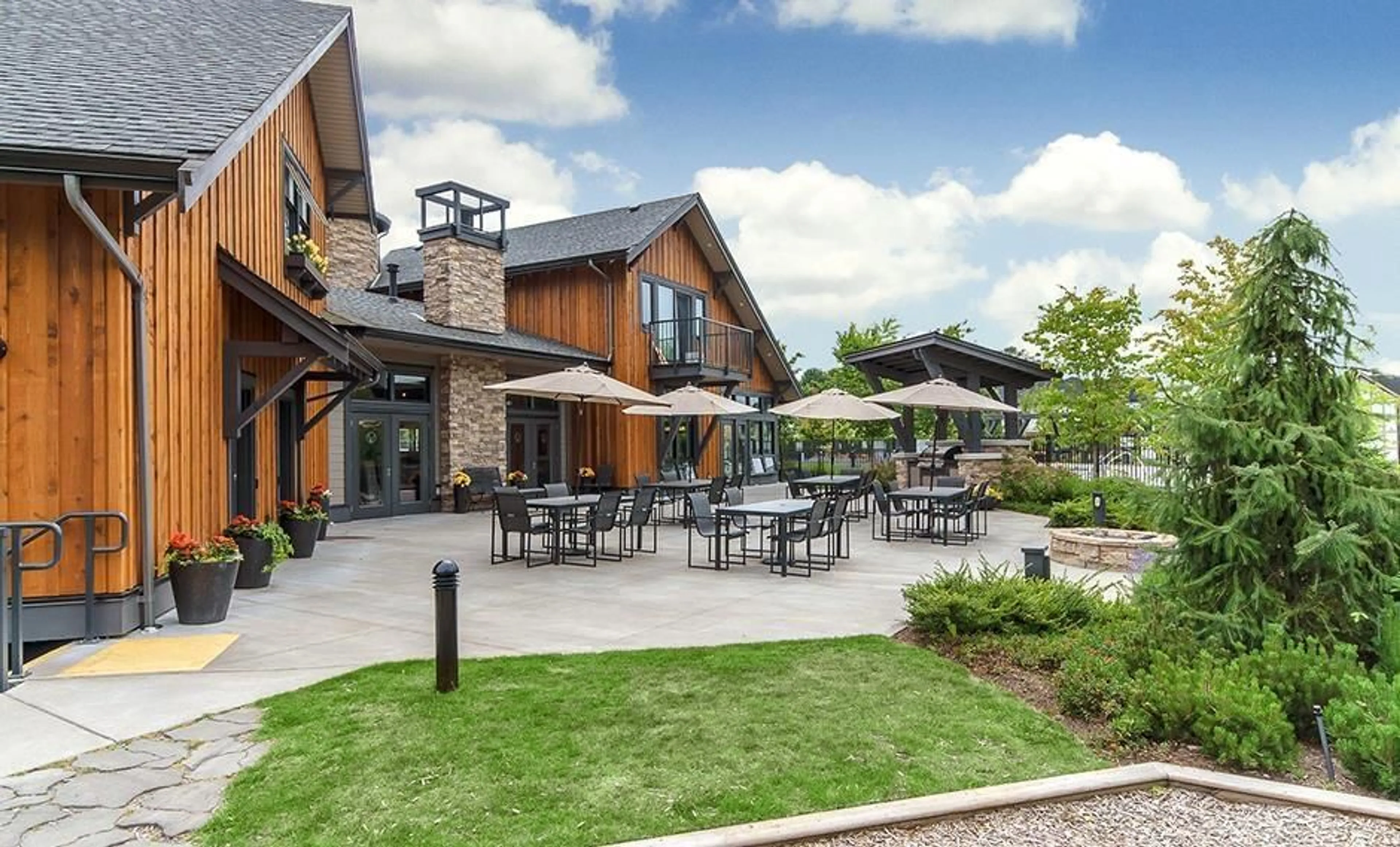 Patio, mountain view for 172 - 30930 WESTRIDGE, Abbotsford British Columbia V2T0H6