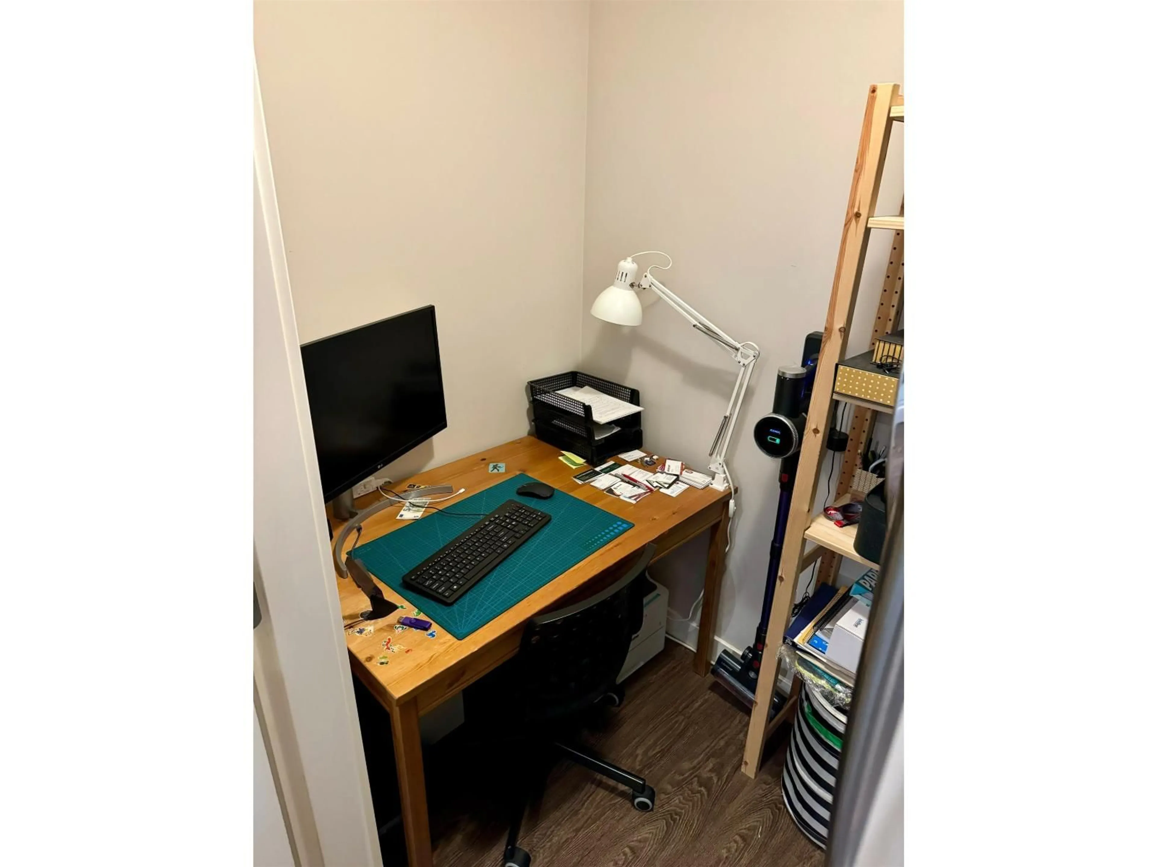A pic of a room for 206 - 19388 65, Surrey British Columbia V4N5S1