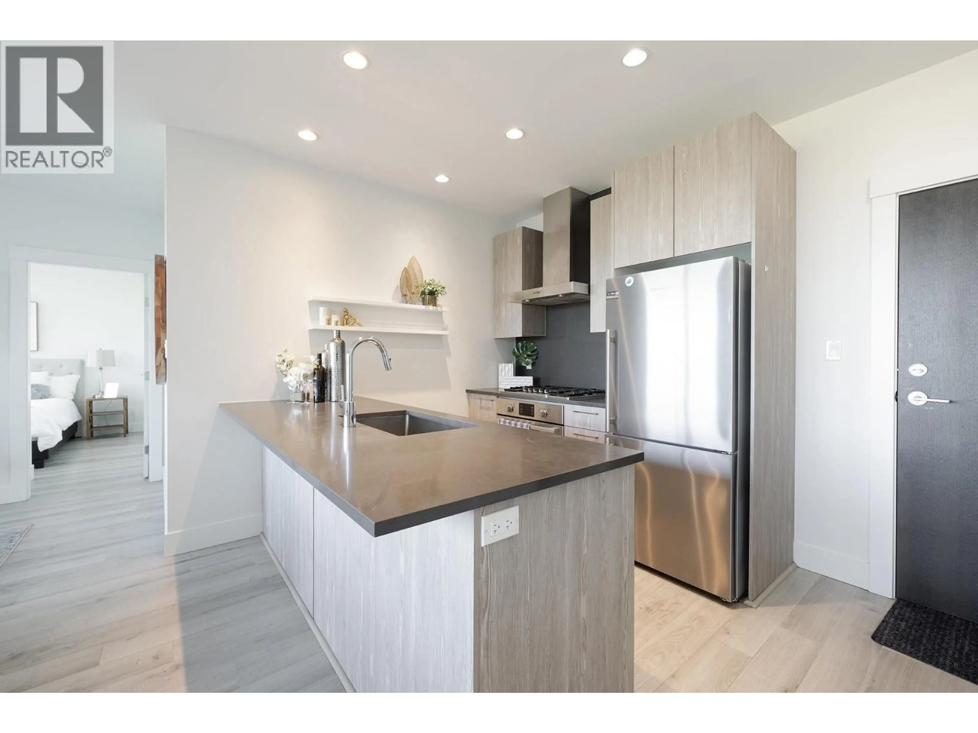 Open concept kitchen, unknown for 801 - 10780 NO. 5 ROAD, Richmond British Columbia V6W0B8