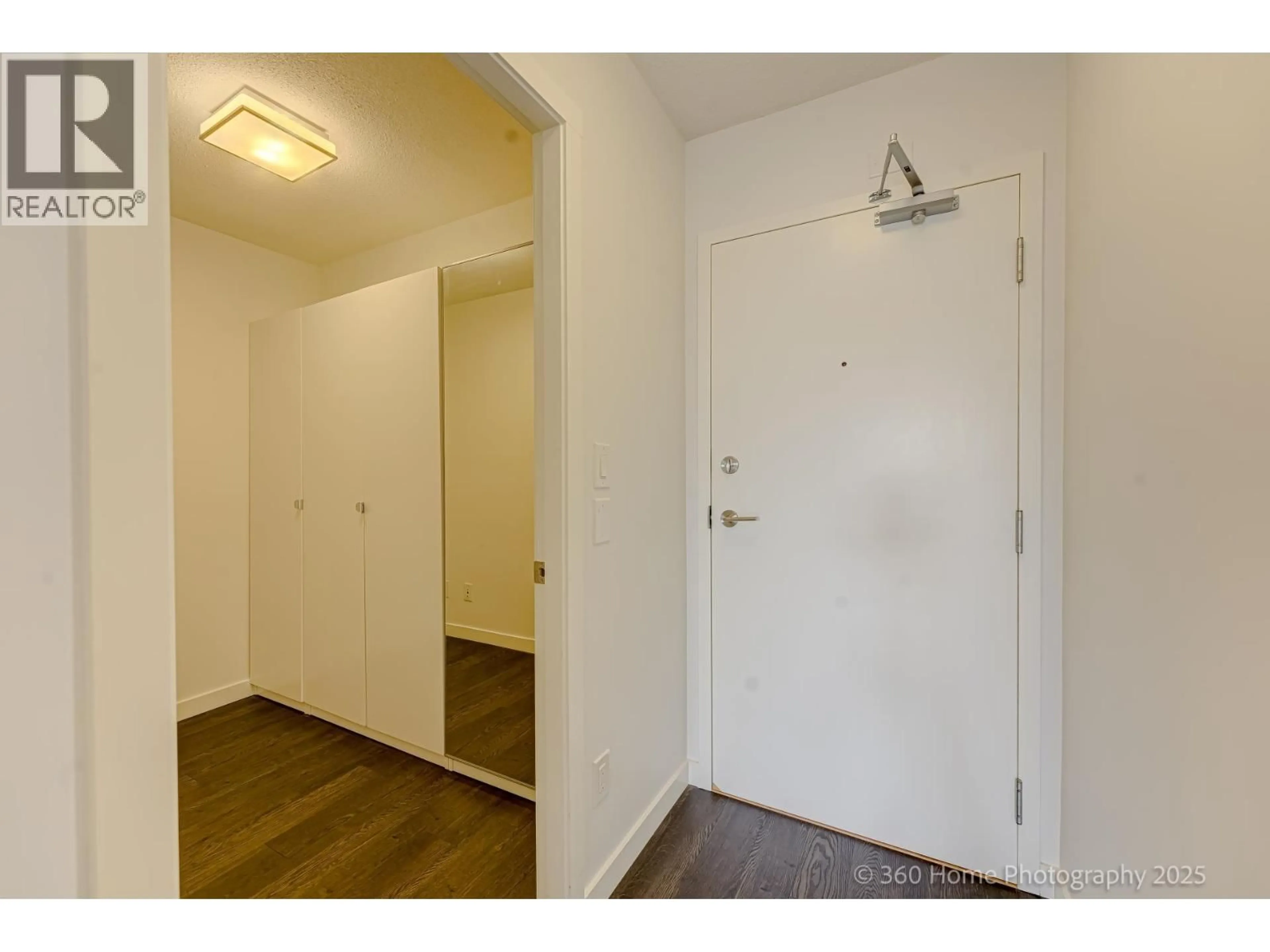Indoor entryway for 1803 - 5470 ORMIDALE STREET, Vancouver British Columbia V5R4P9