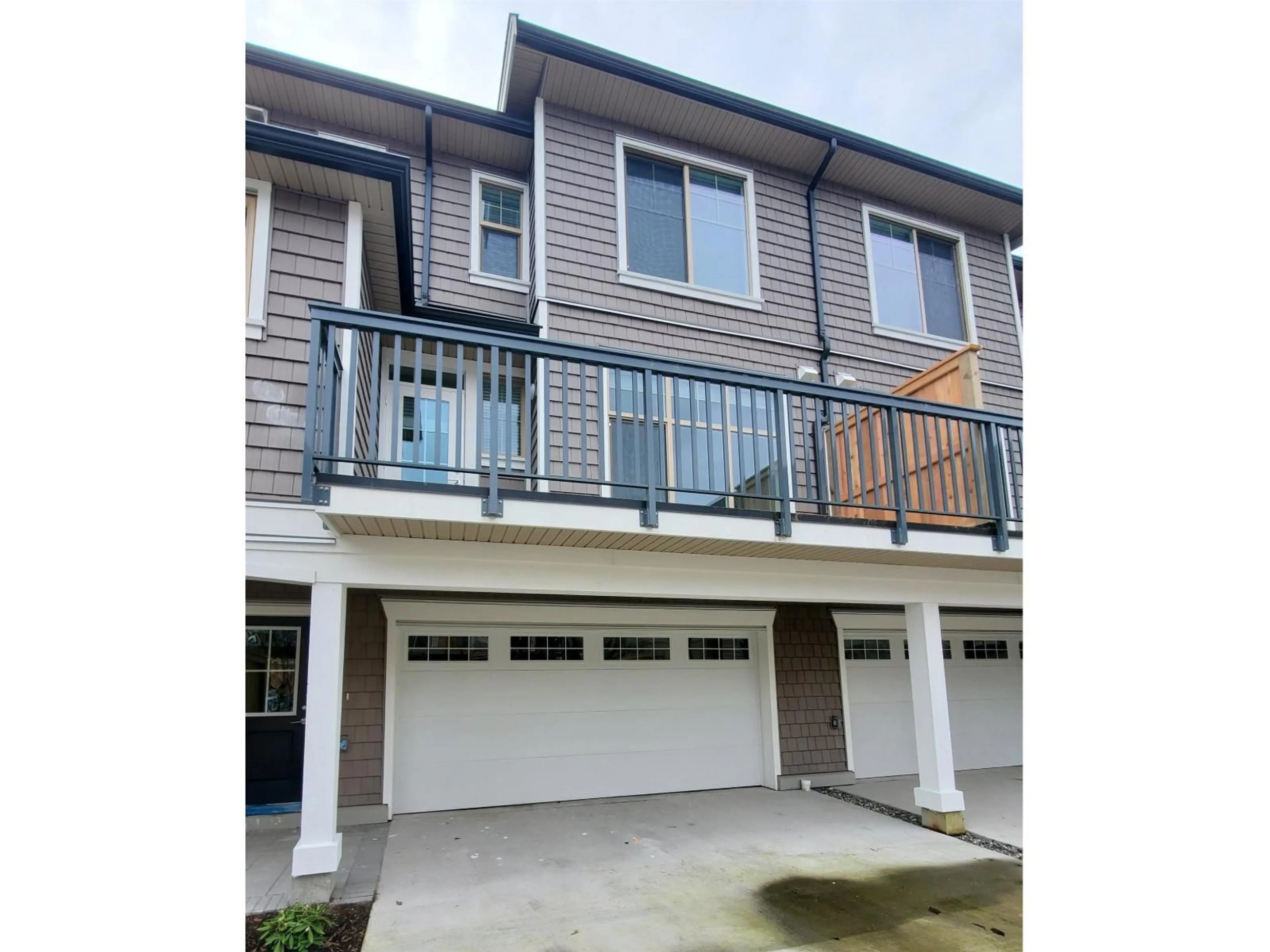 Unknown for 75 - 20487 65, Langley British Columbia V2Y3K8