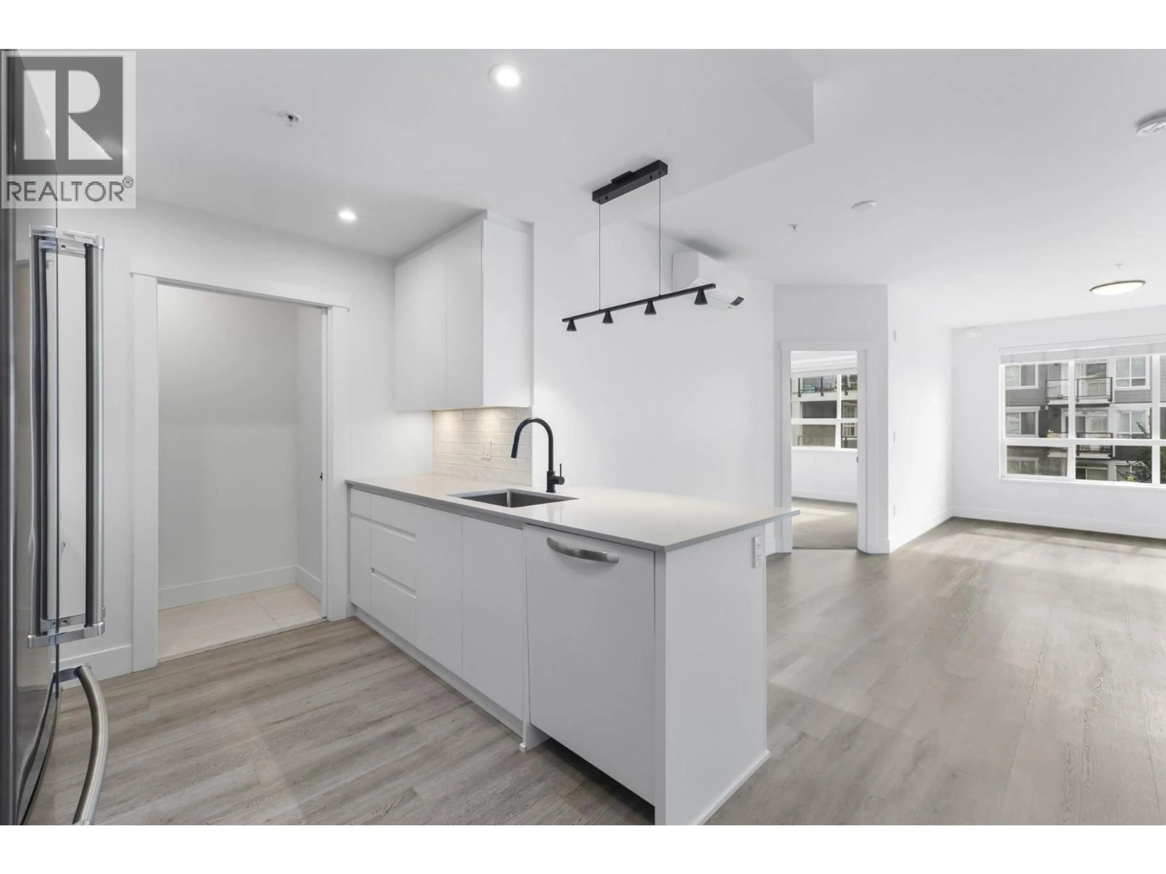 Open concept kitchen, unknown for 2408 - 2180 KELLY AVENUE, Port Coquitlam British Columbia V3C3S6