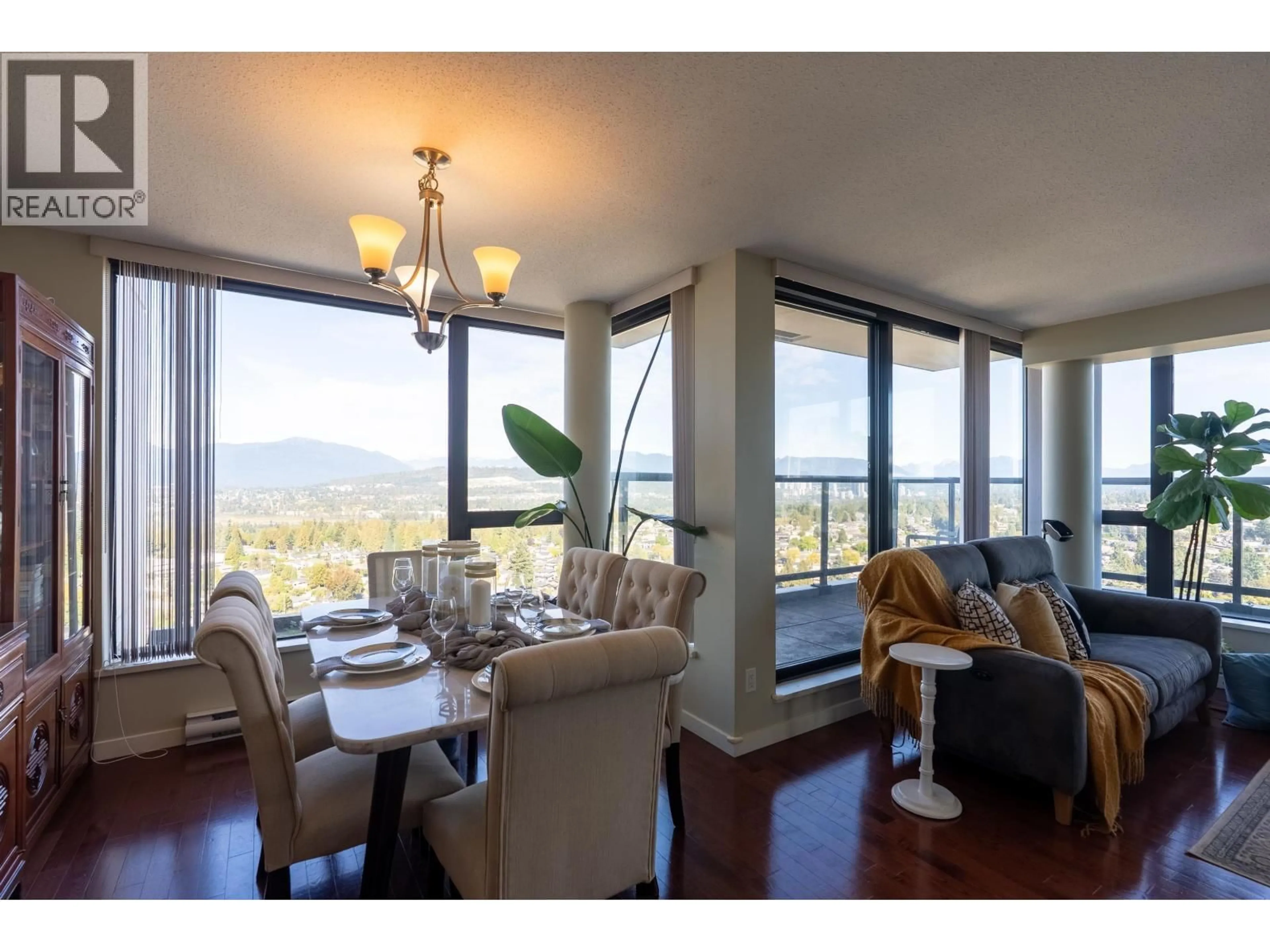 Dining room, wood/laminate floor for 2803 - 7108 COLLIER STREET, Burnaby British Columbia V5E0A1