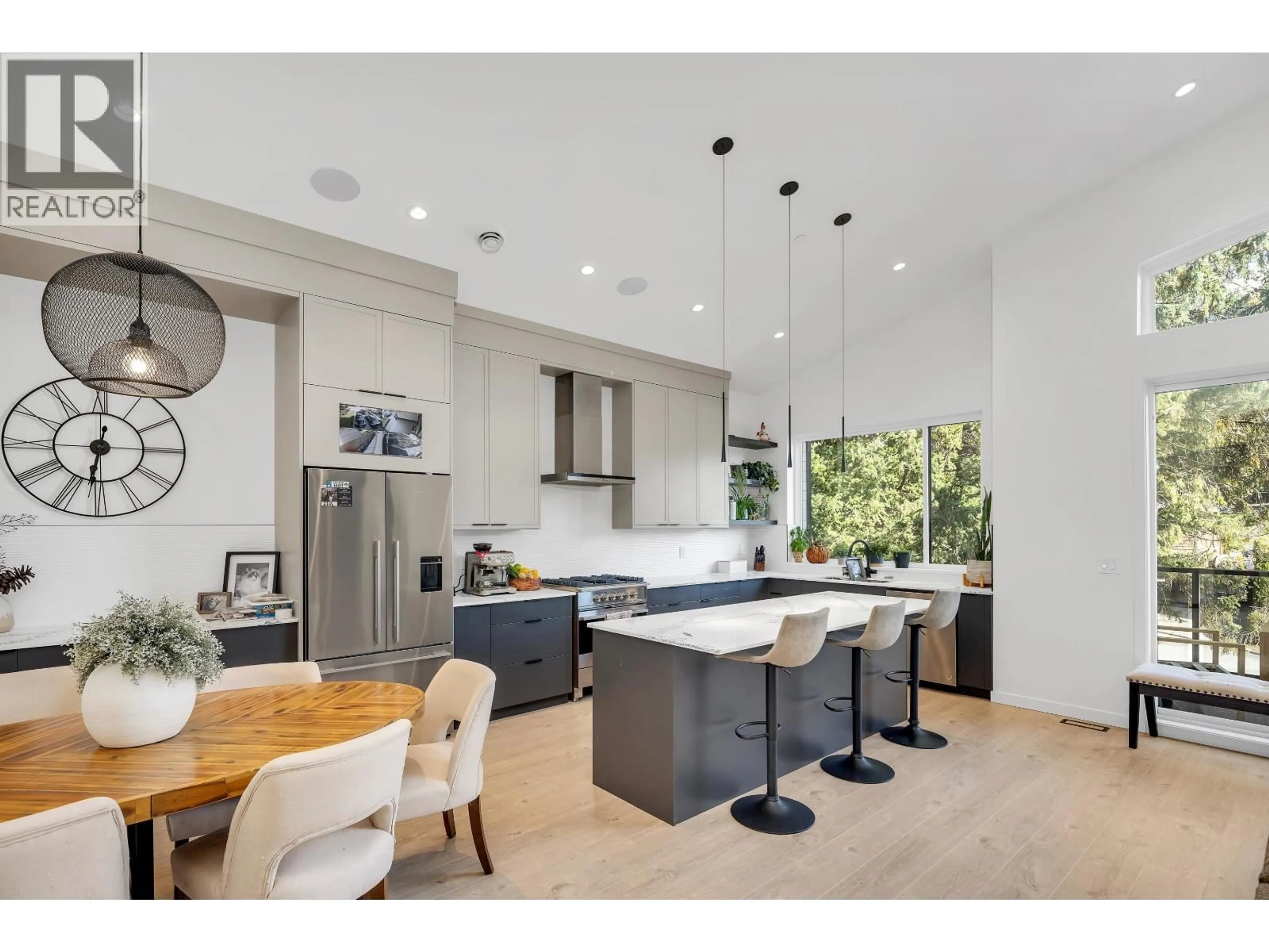 Open concept kitchen, unknown for 41727 GOVERNMENT ROAD, Squamish British Columbia V0N1H0