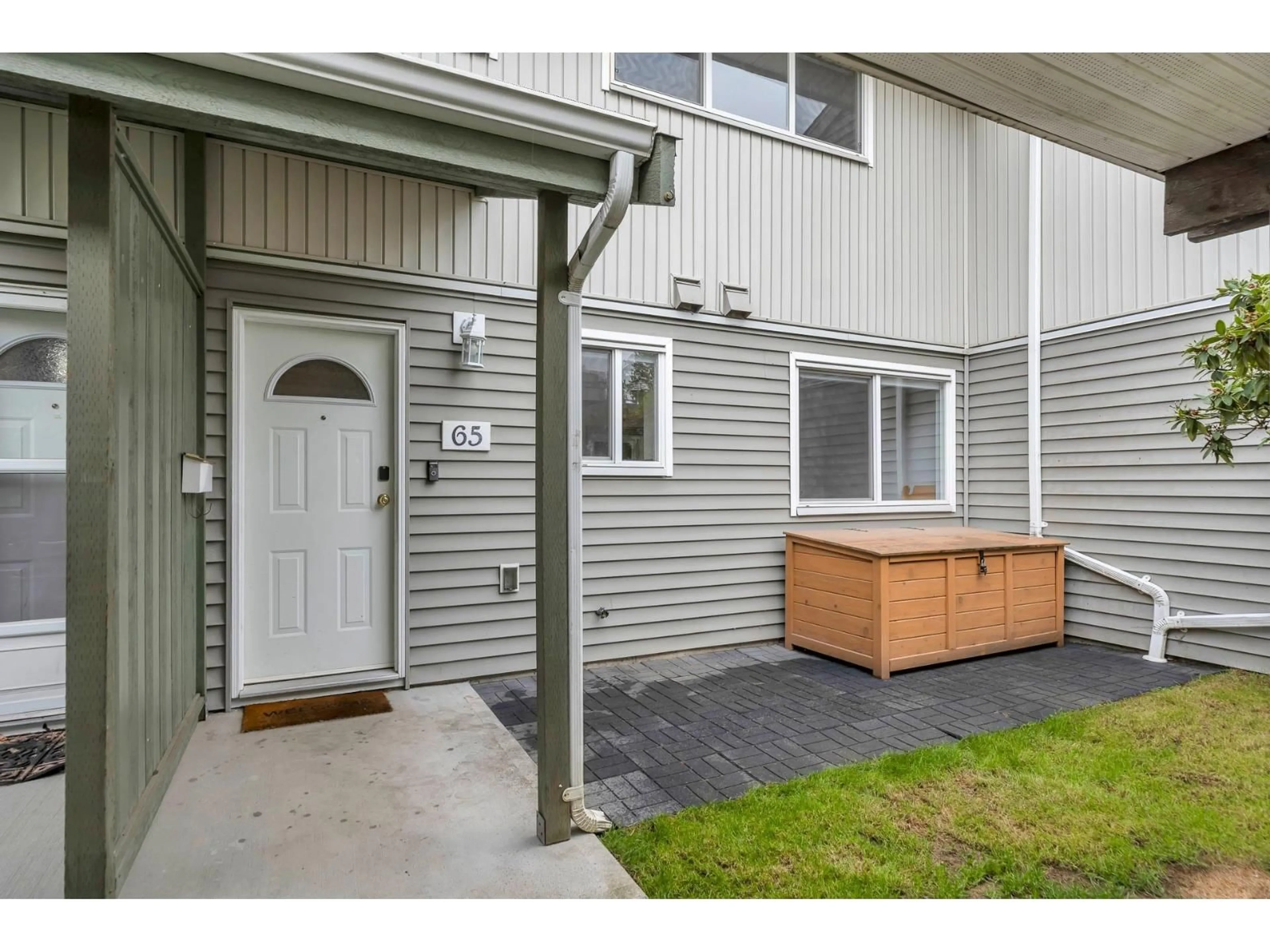 Unknown for 65 - 45185 WOLFE ROAD, Chilliwack British Columbia V2P1V5