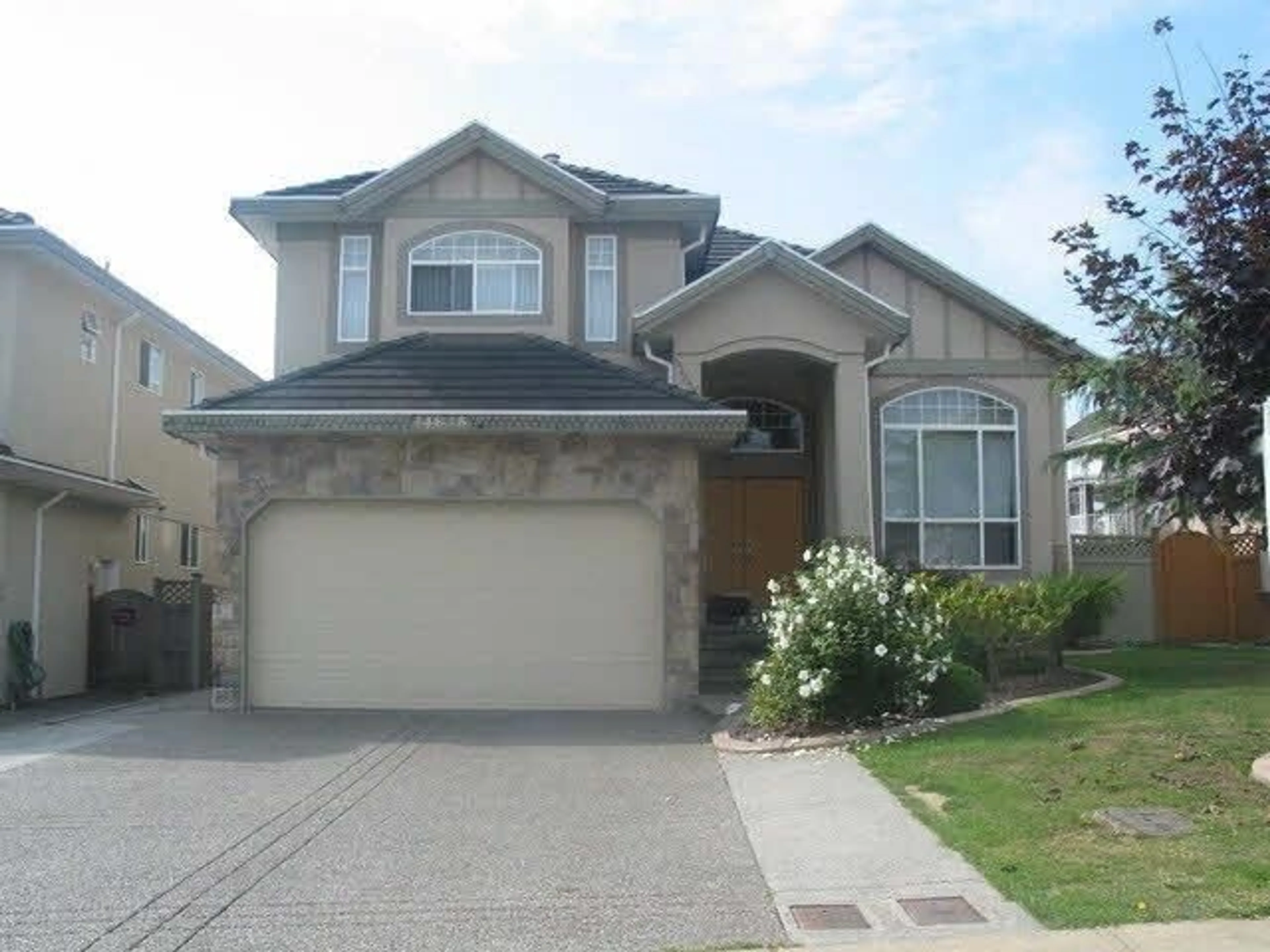 Home with vinyl exterior material, street for 14838 74A, Surrey British Columbia V3S0T9
