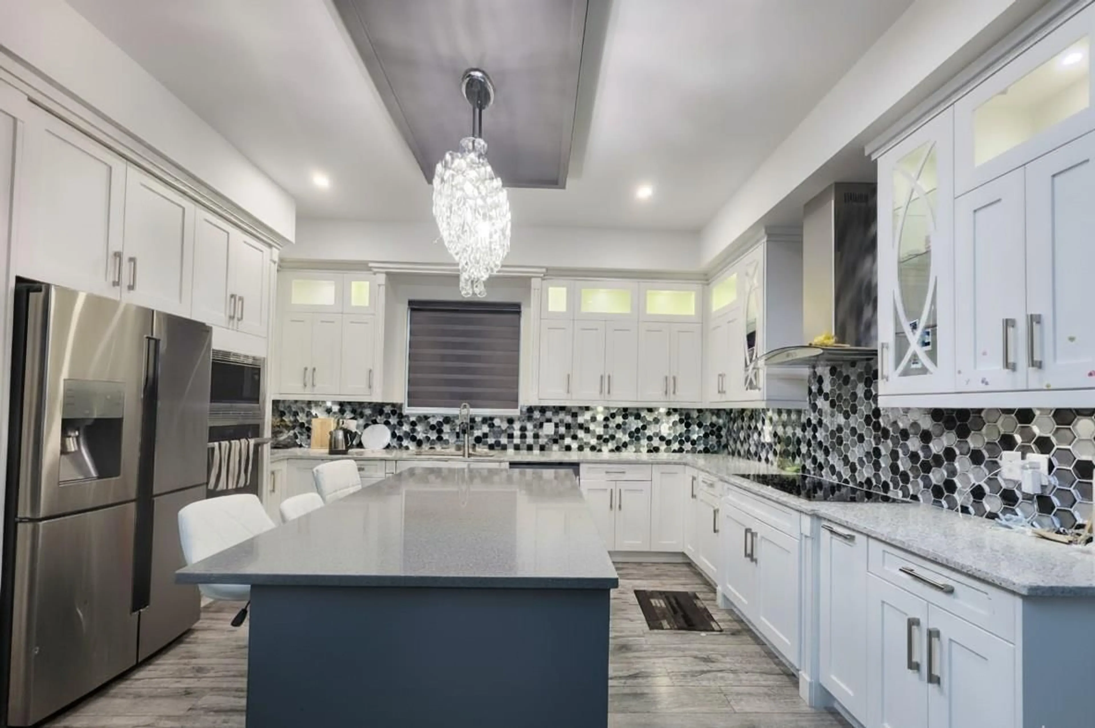 Contemporary kitchen, ceramic/tile floor for 32679 UNGER, Mission British Columbia V4S0B9