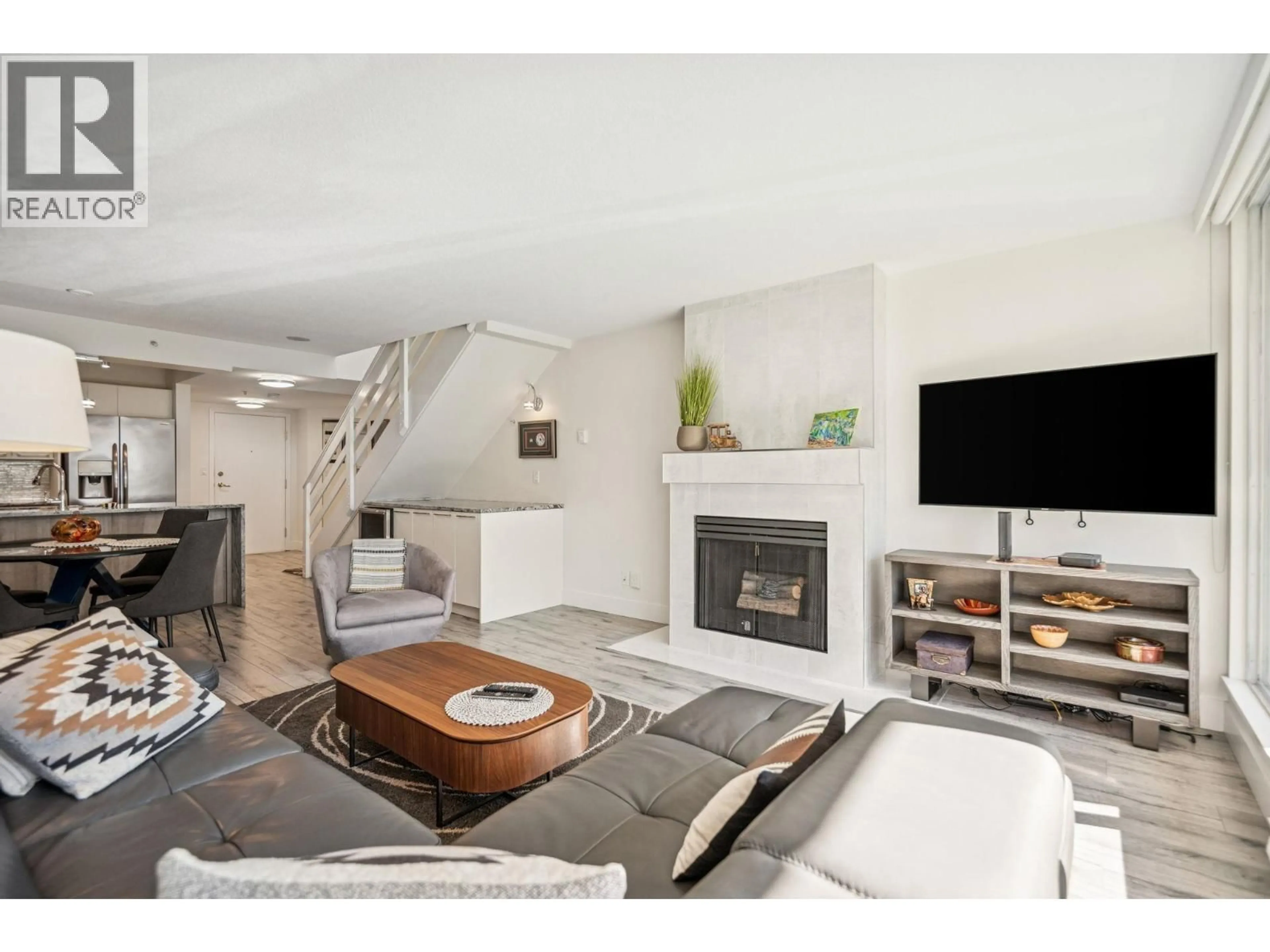 Living room with furniture, unknown for 205 - 1633 8TH AVENUE, Vancouver British Columbia V6J5H7