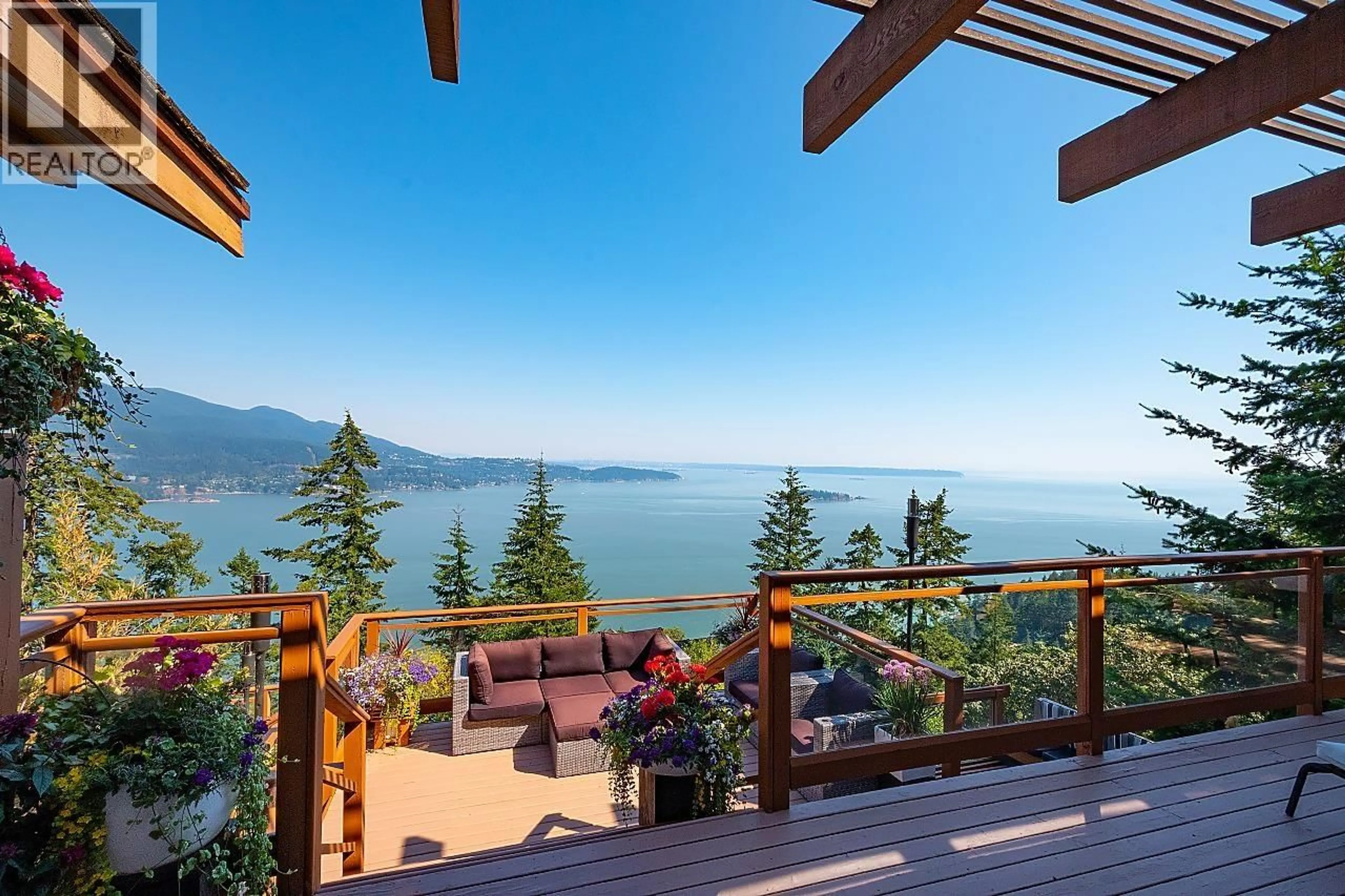Patio, water/lake/river/ocean view for 941 VALHALLA PLACE, Bowen Island British Columbia V0N1G2