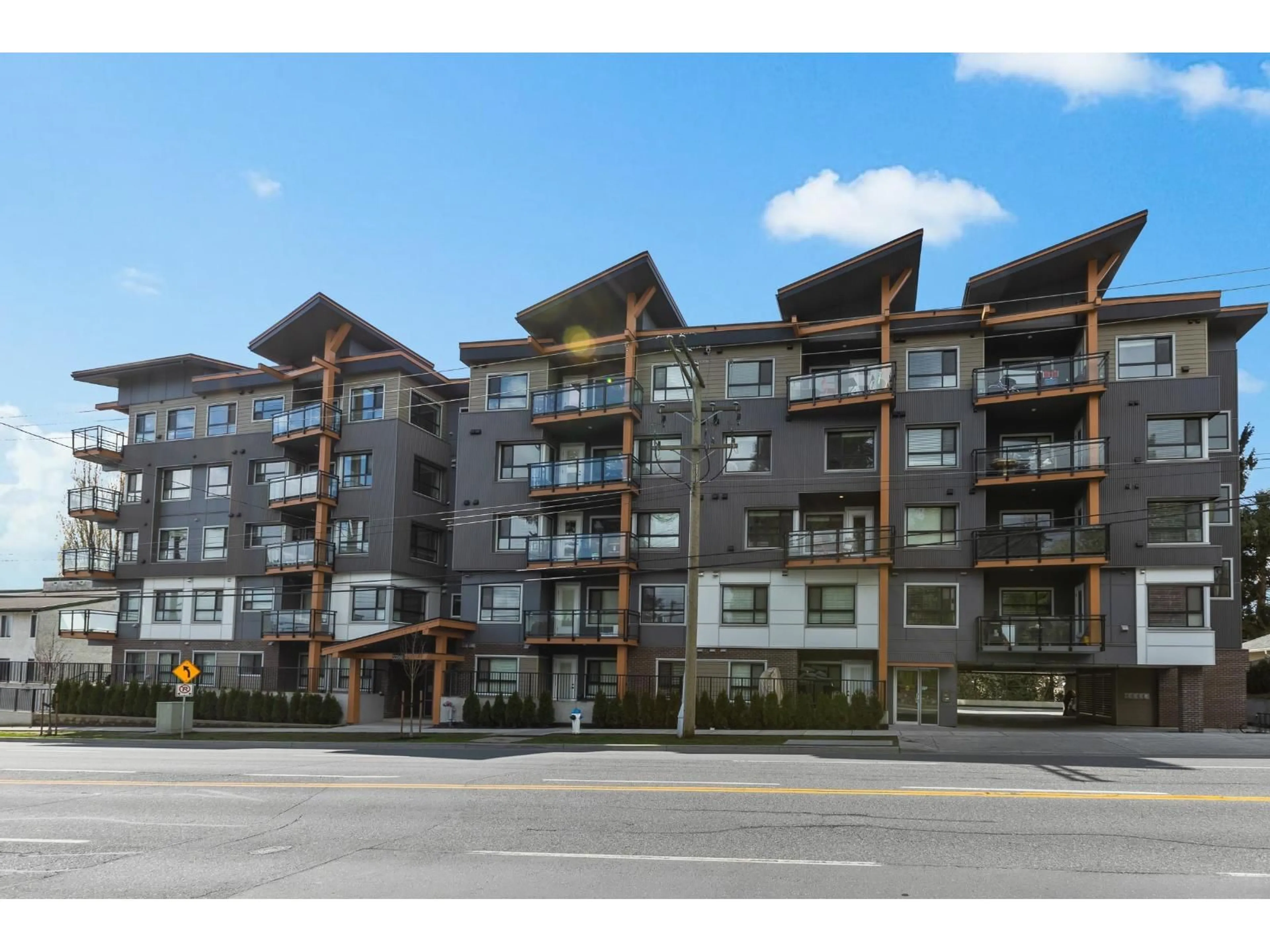 Unknown for 305 - 33568 GEORGE FERGUSON, Abbotsford British Columbia V2S0M3