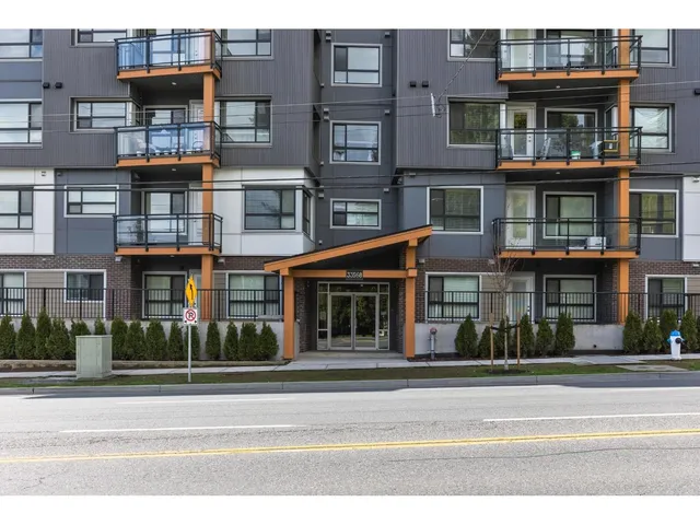 305 - 33568 GEORGE FERGUSON WAY, Abbotsford 3