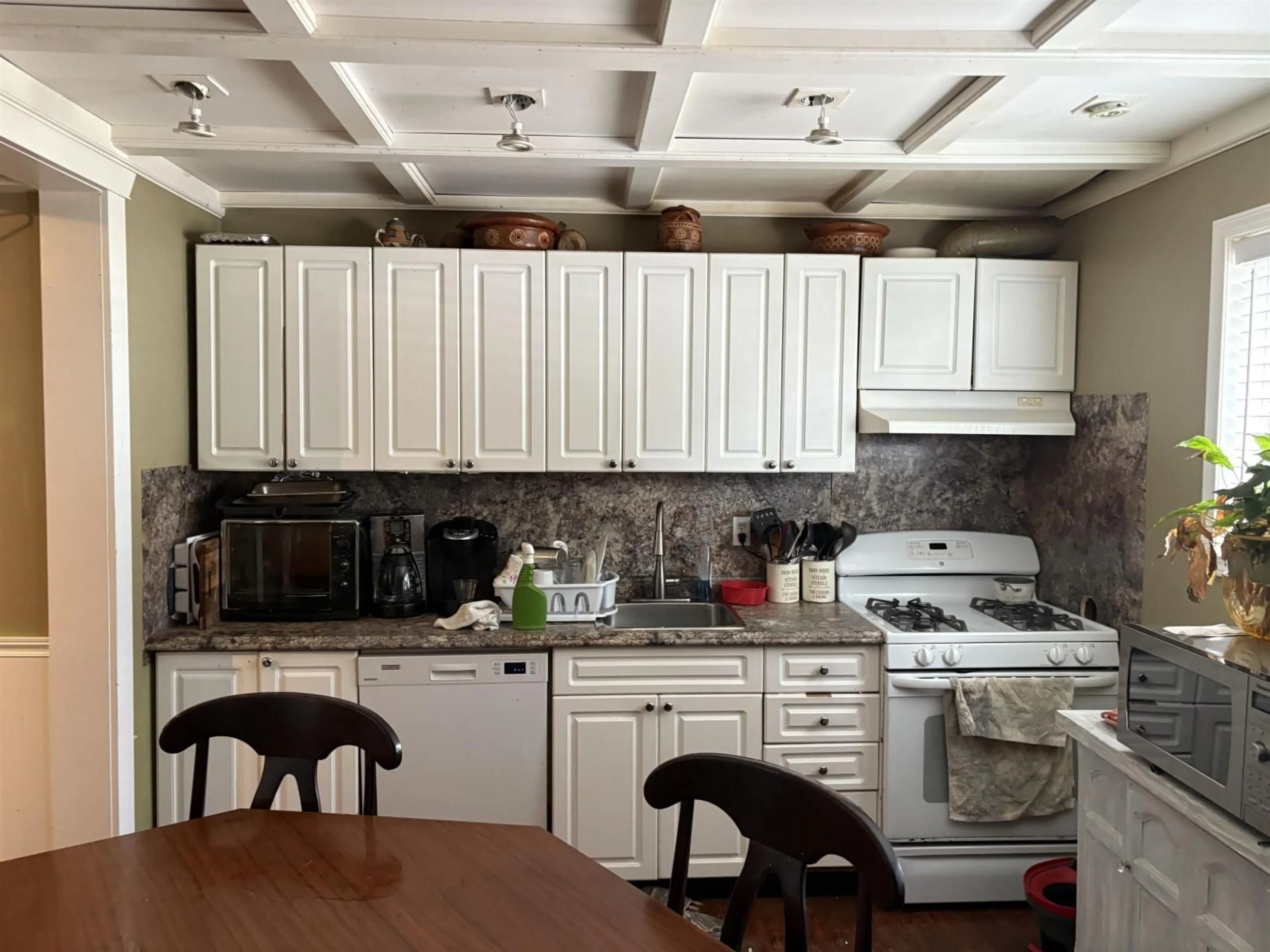 Unknown for 13983 GROSVENOR, Surrey British Columbia V3R5G3