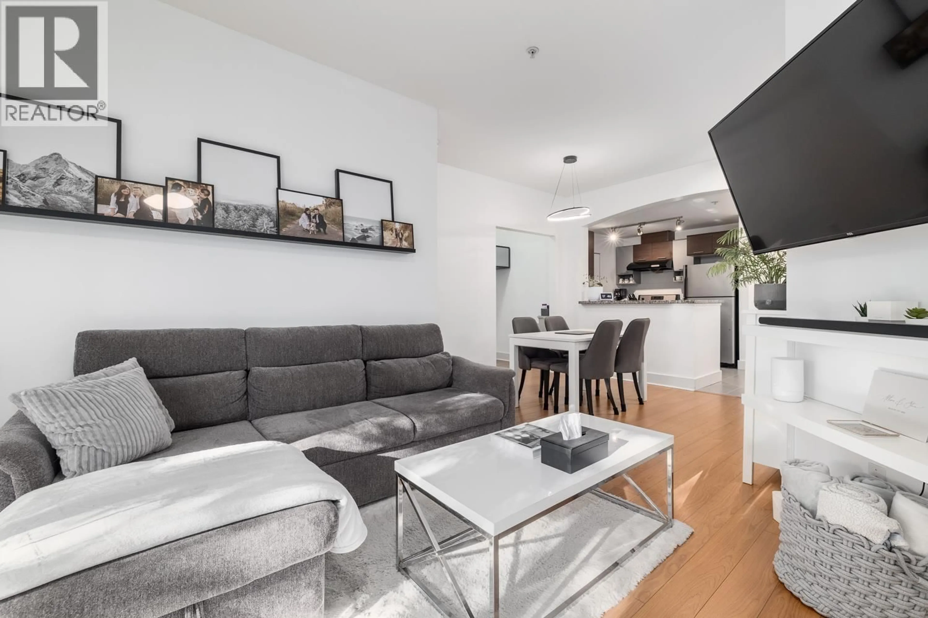 Living room with furniture, unknown for 316 - 9233 FERNDALE ROAD, Richmond British Columbia V6Y0B8