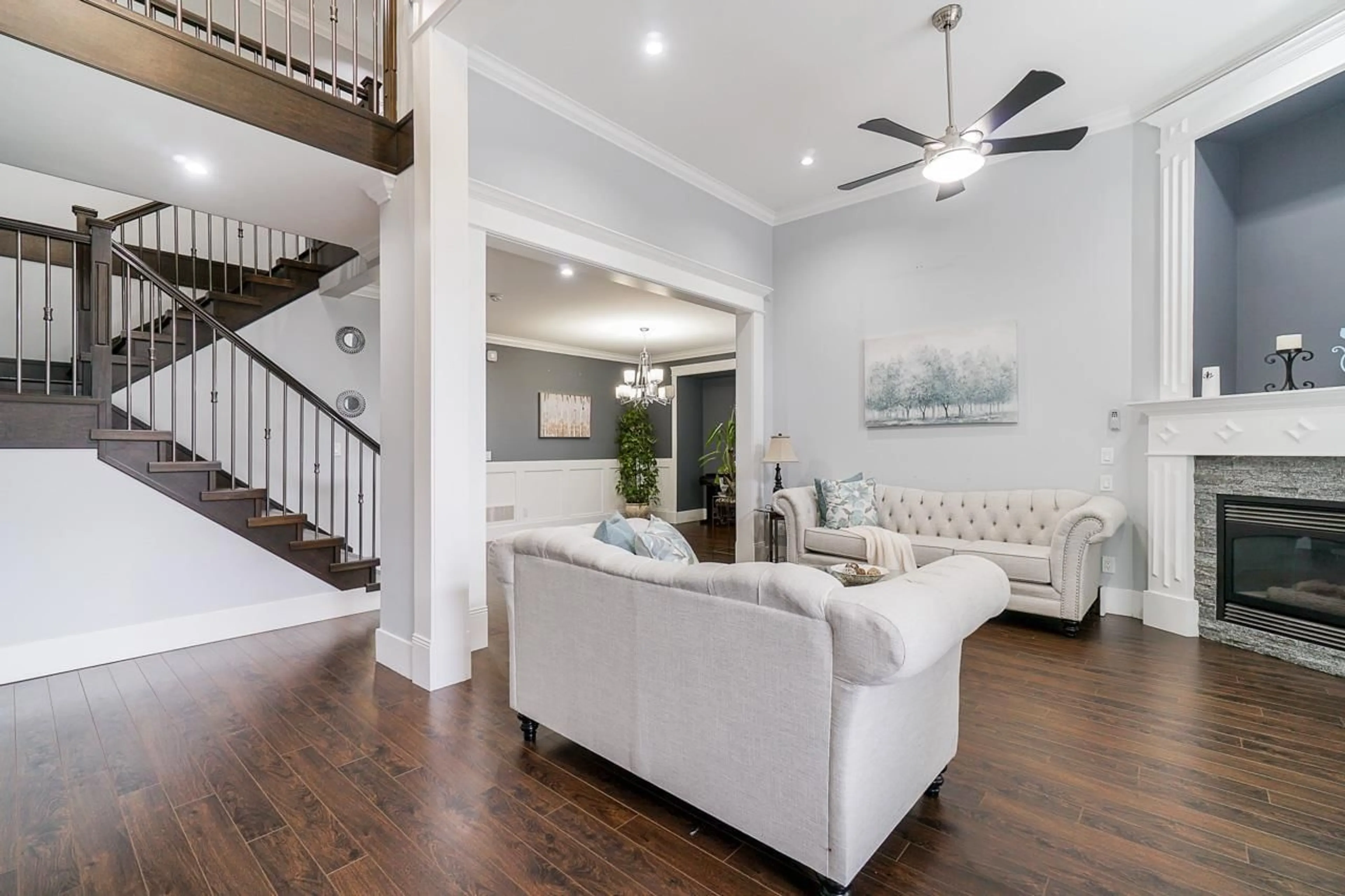 Living room with furniture, unknown for 17742 102, Surrey British Columbia V4N5V8