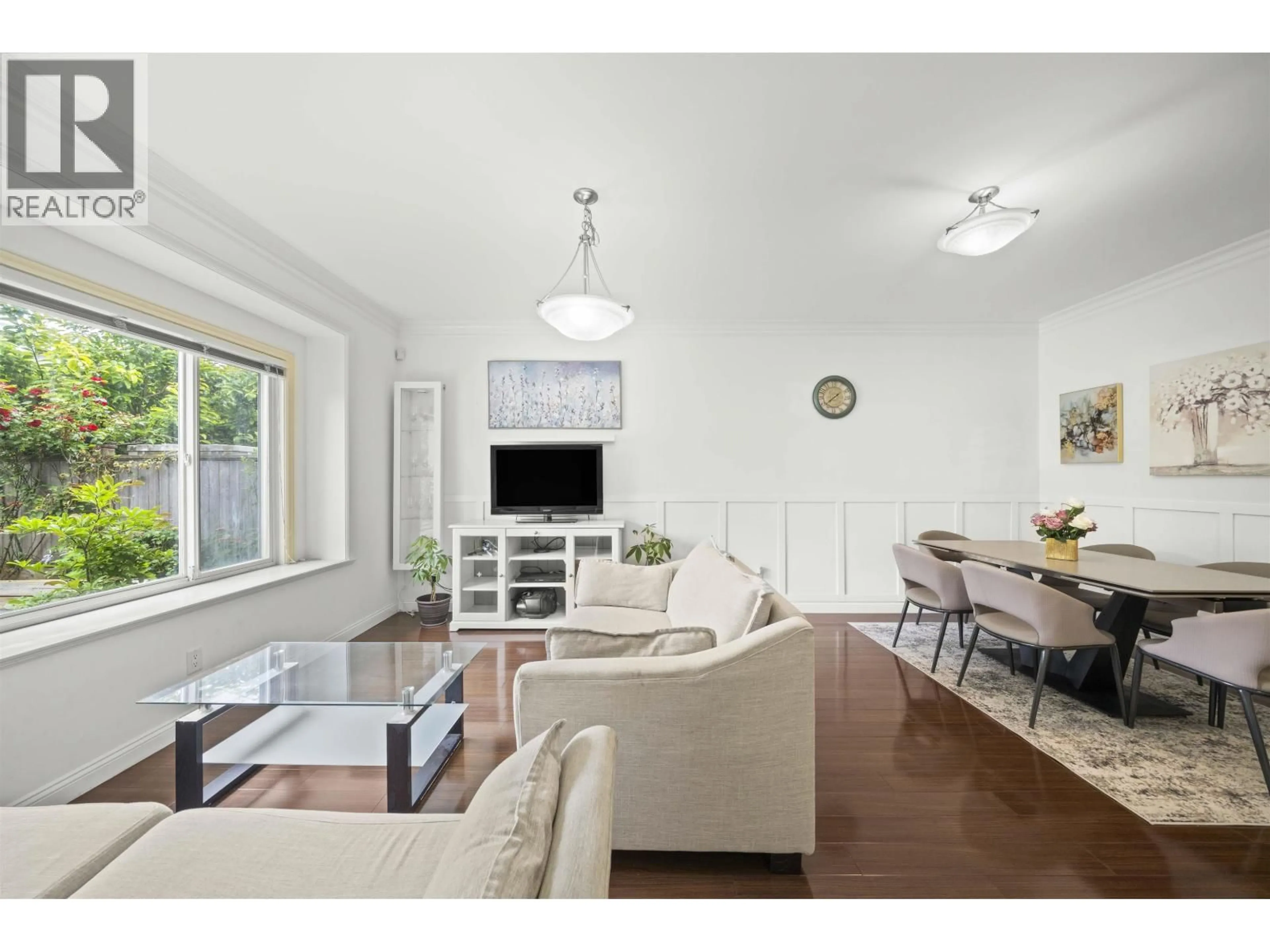 Living room with furniture, unknown for 8211 NO. 1 ROAD, Richmond British Columbia V7C1T8