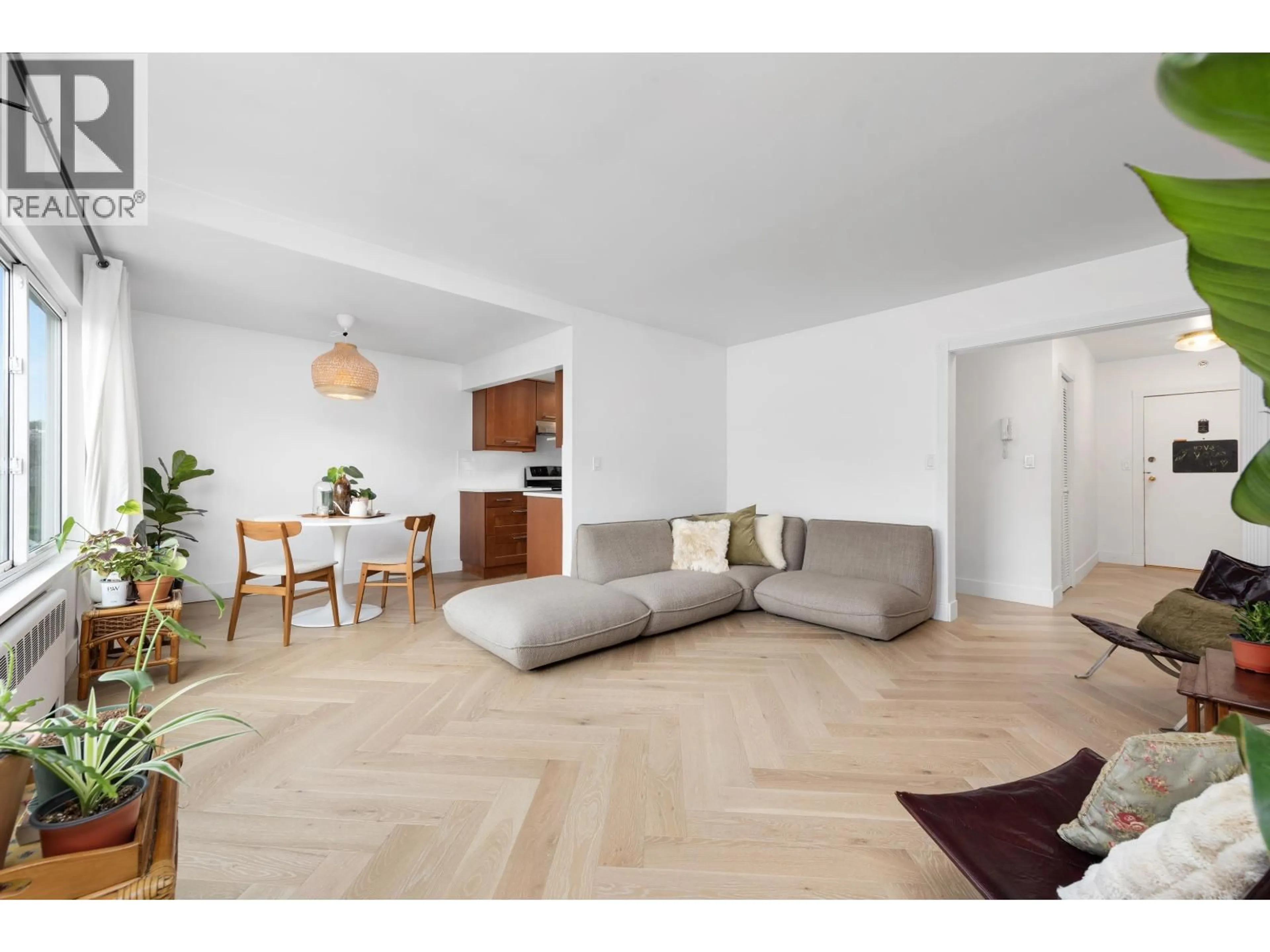 Living room with furniture, unknown for 34 - 1480 ARBUTUS STREET, Vancouver British Columbia V6J3W8