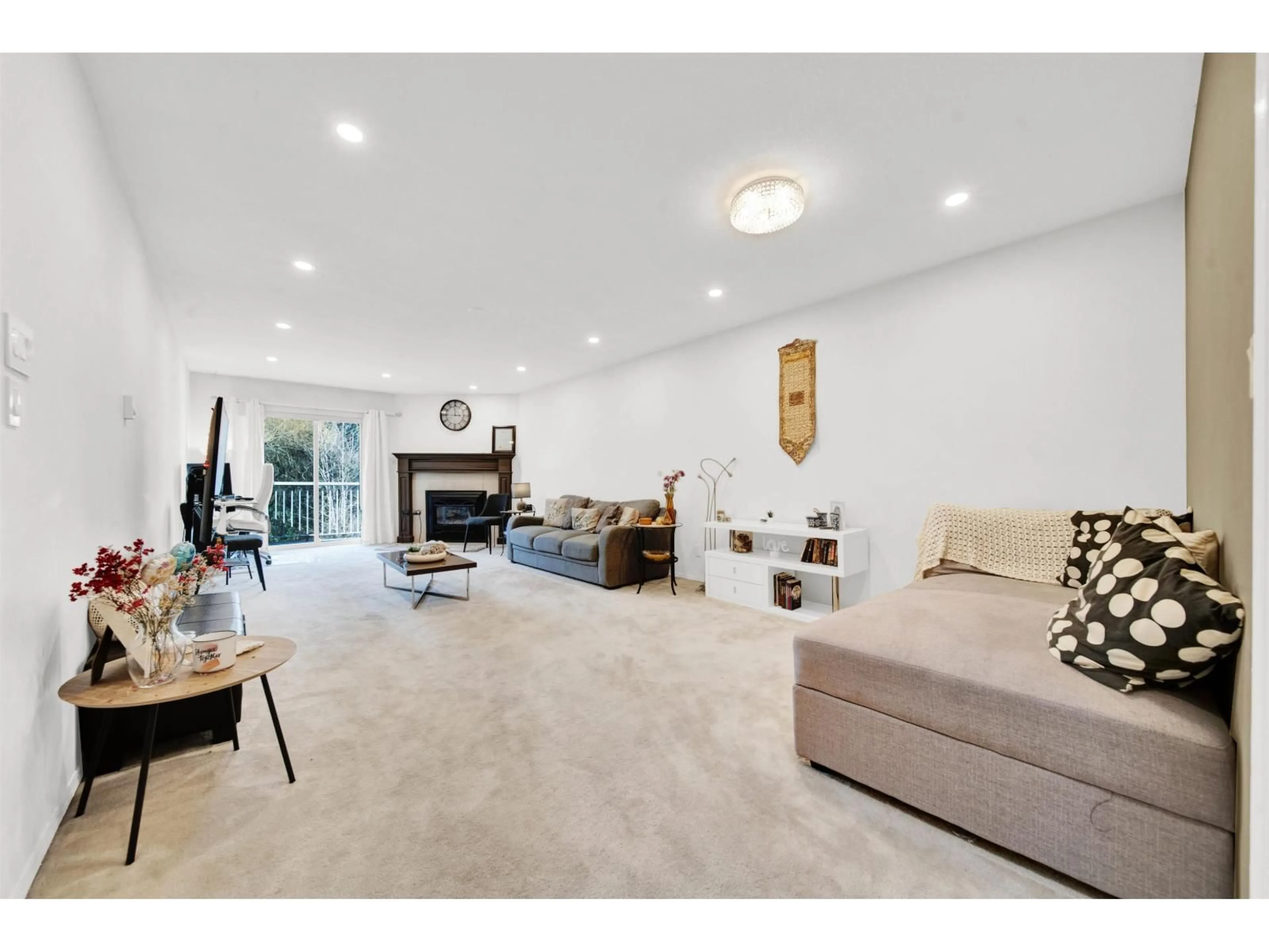 Living room with furniture, unknown for 232 - 5641 201 STREET, Langley British Columbia V3A8A4