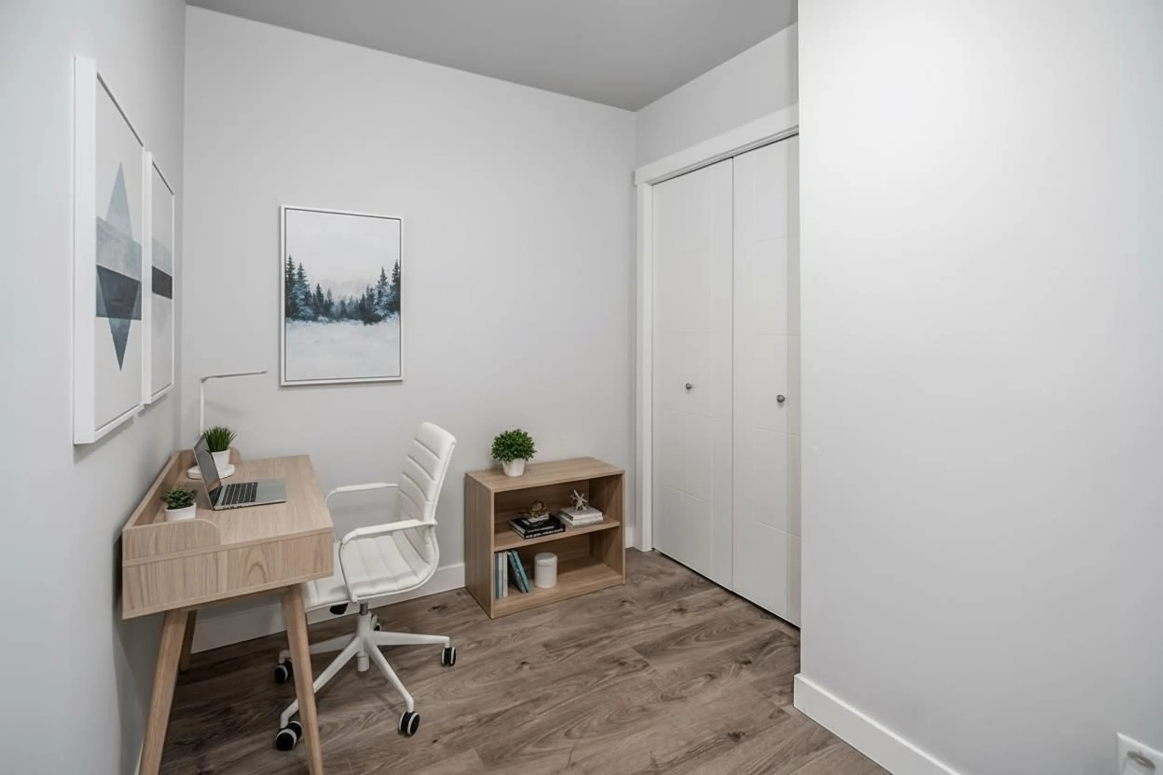 A pic of a room for 303 - 45562 AIRPORT ROAD, Chilliwack British Columbia V2P0J8