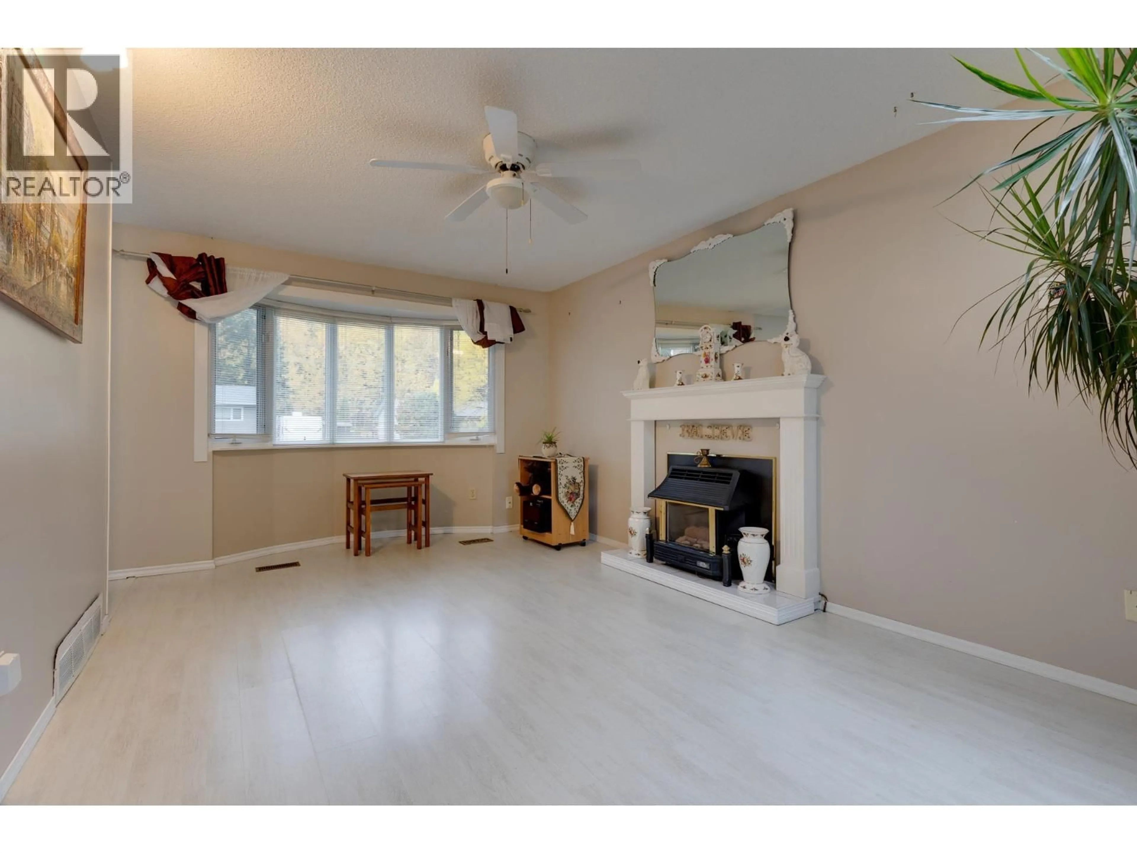 A pic of a room for 7880 QUEENS CRESCENT, Prince George British Columbia V2N3H6