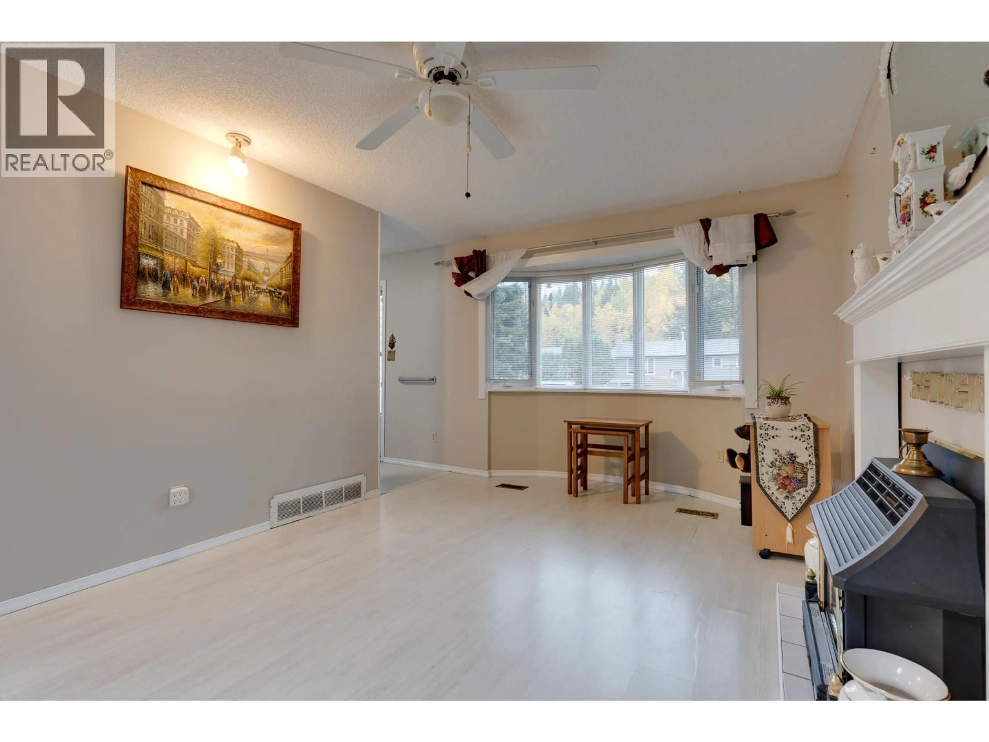 A pic of a room for 7880 QUEENS CRESCENT, Prince George British Columbia V2N3H6