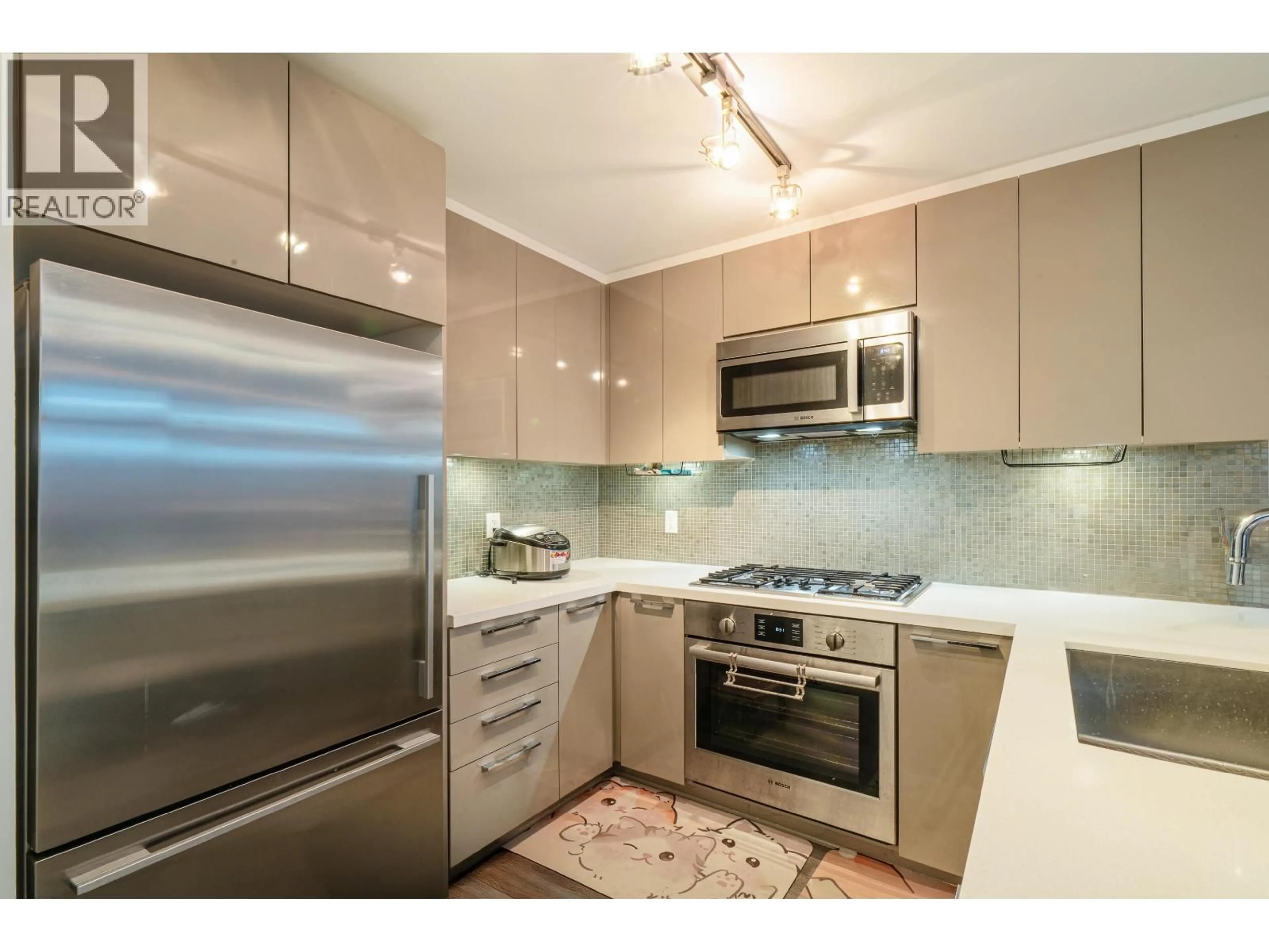 Standard kitchen, unknown for 108 - 10177 RIVER DRIVE, Richmond British Columbia V6X0S2
