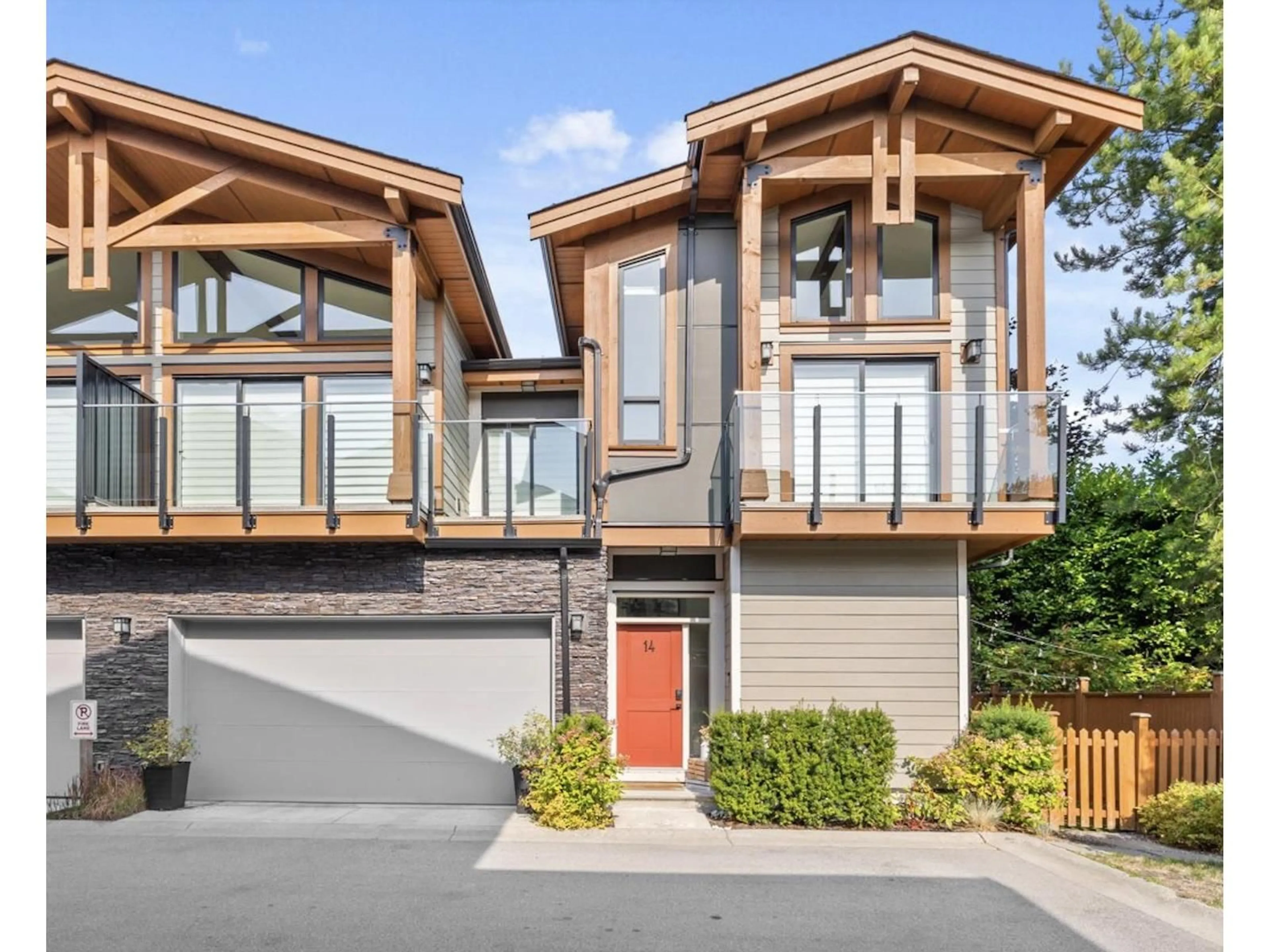 Home with brick exterior material, street for 14 - 1454 162B, Surrey British Columbia V4A9W9