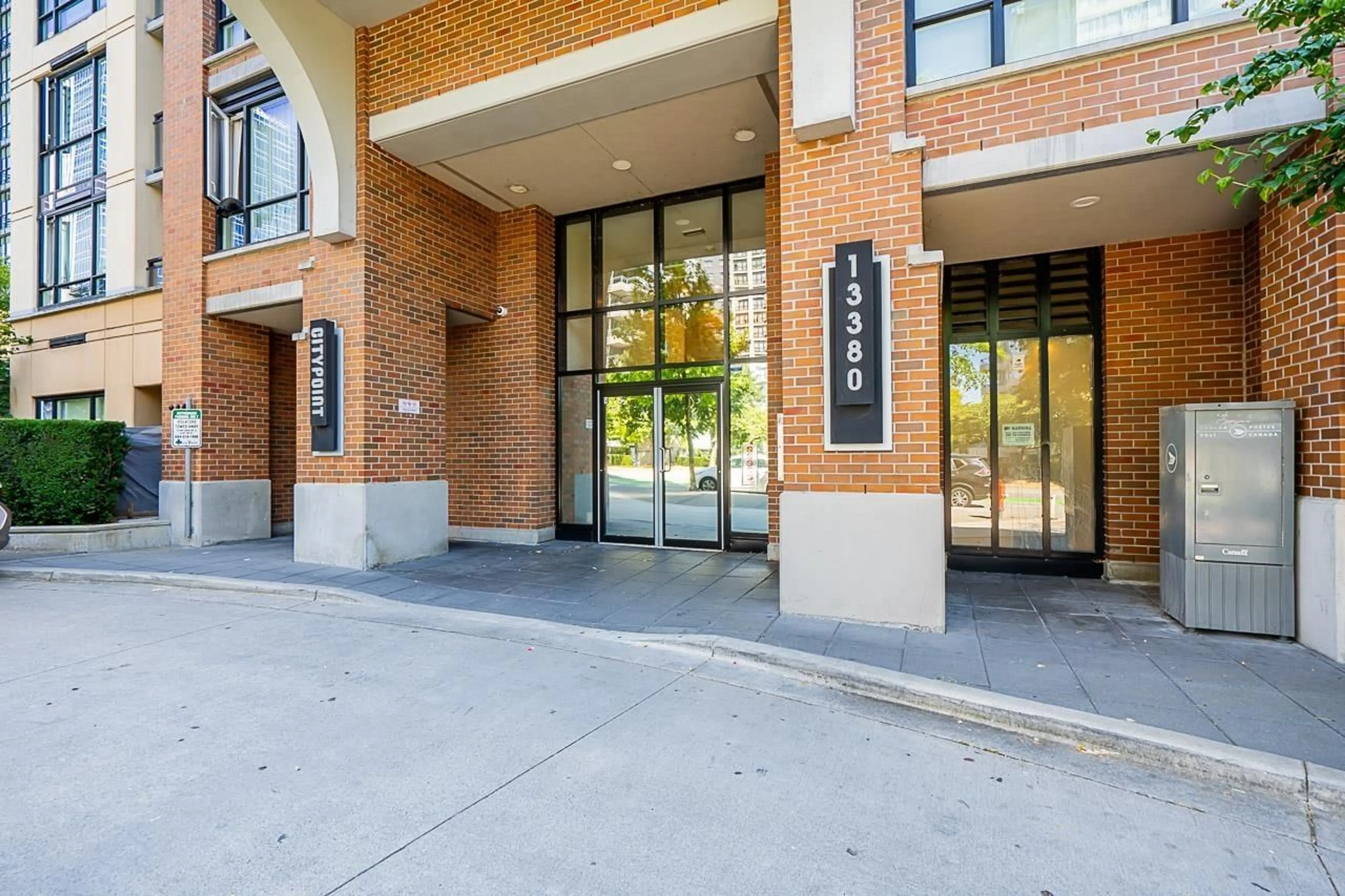 Indoor foyer for 310 - 13380 108, Surrey British Columbia V3T0E7