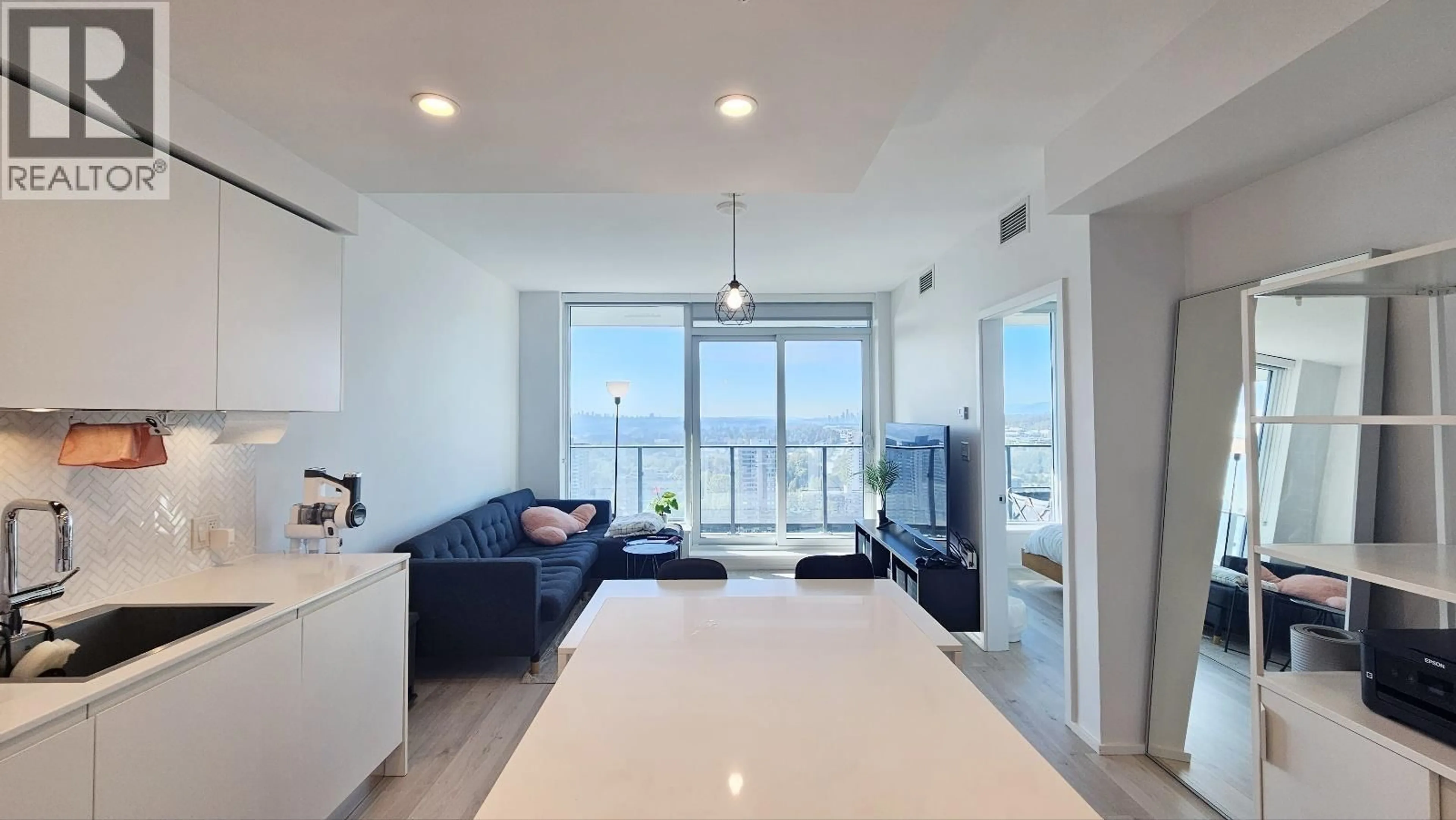 A pic of a room for 2408 - 3809 EVERGREEN PLACE, Burnaby British Columbia V3J0M1