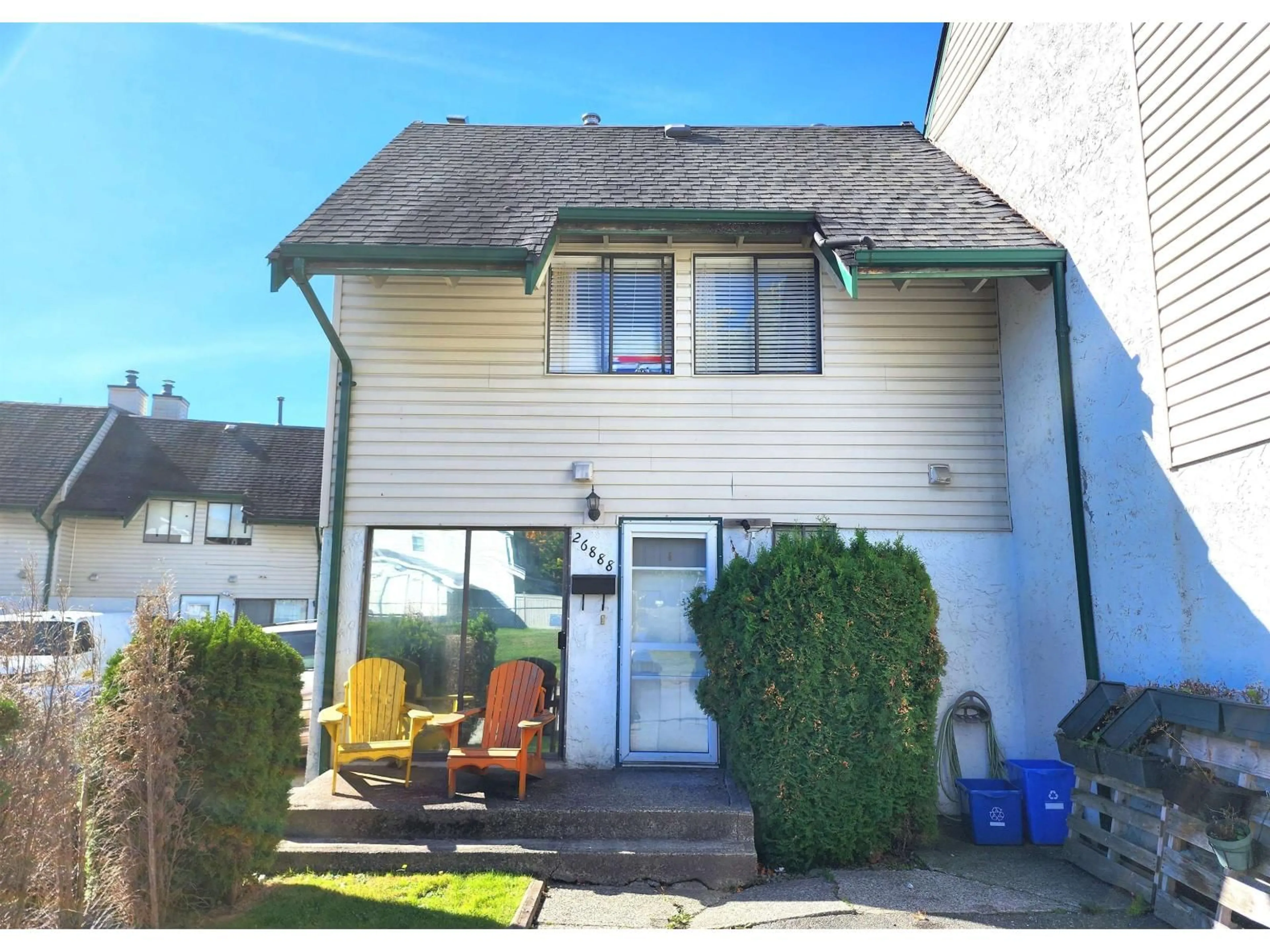 Patio, street for 26888 32, Langley British Columbia V4W3L5