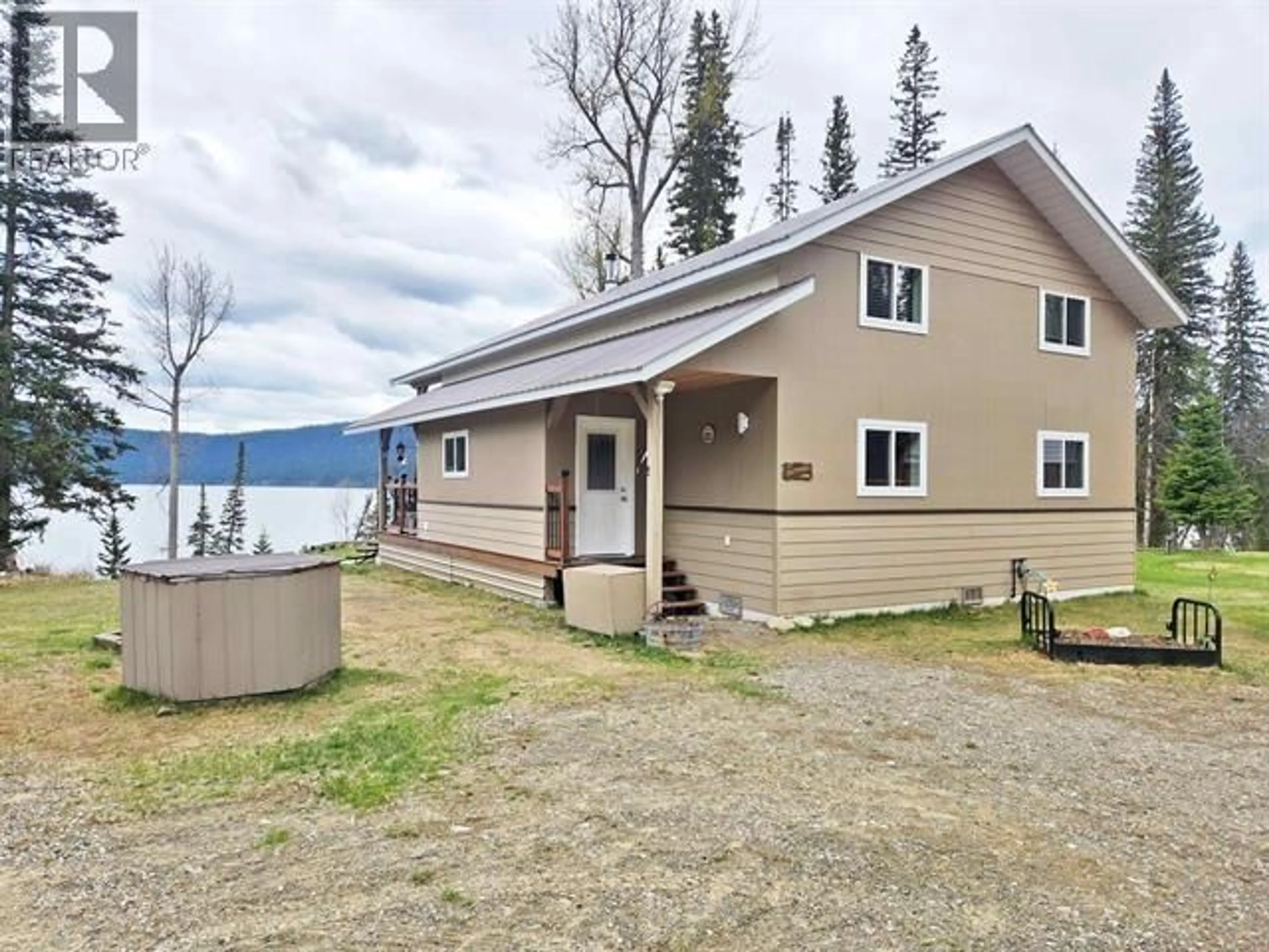 Home with vinyl exterior material, water/lake/river/ocean view for 7132 BOWRON LAKE ROAD, Wells / Barkerville British Columbia V0K2R0