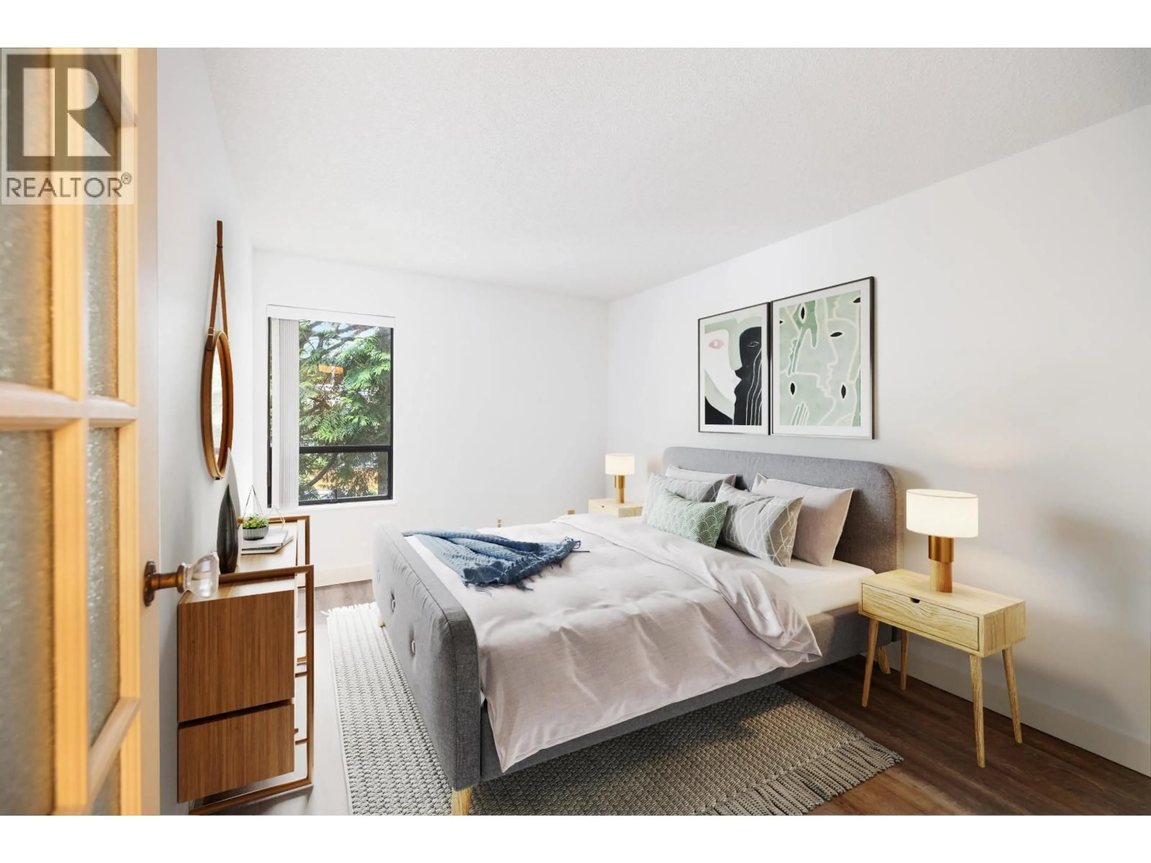 Bedroom with bed, unknown for 201 - 1515 5TH AVENUE, Vancouver British Columbia V5N1L6