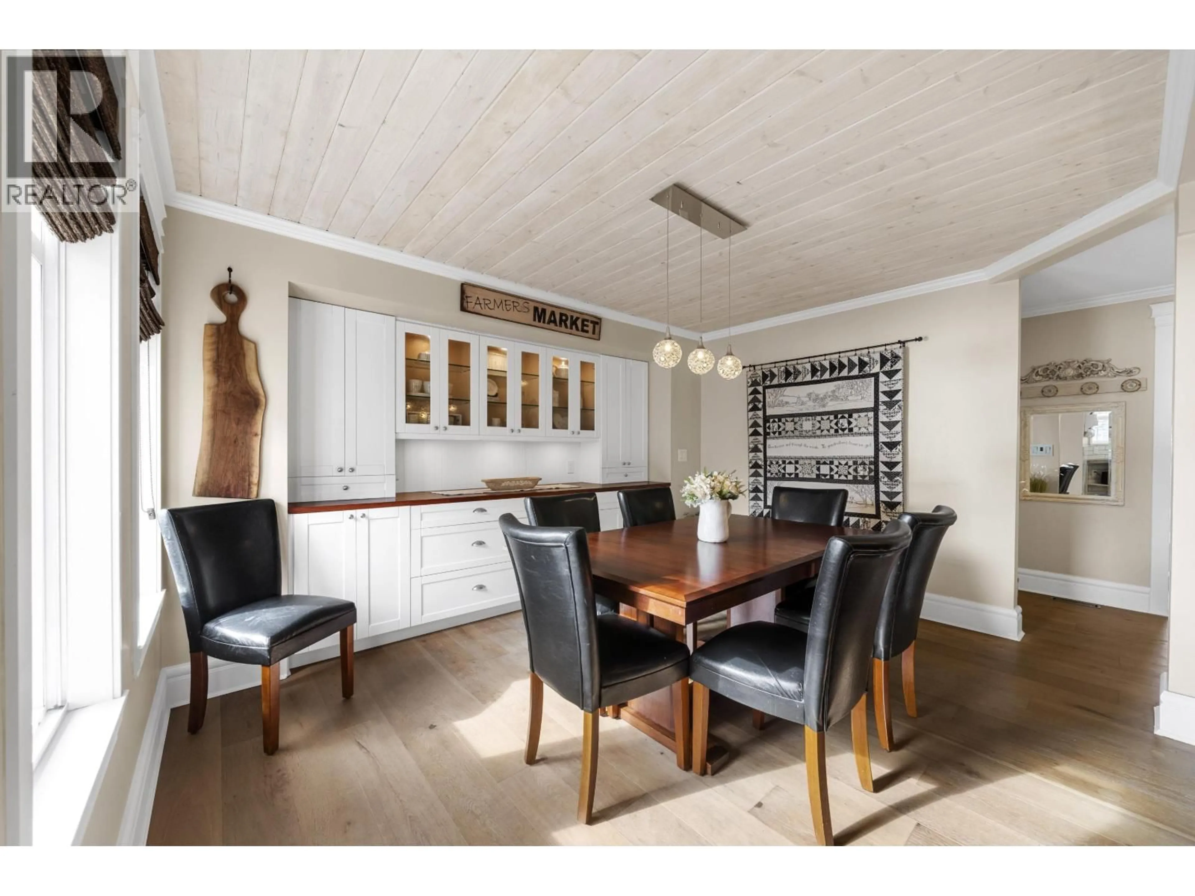 Dining room, wood/laminate floor for 20302 123B AVENUE, Maple Ridge British Columbia V2X0M9