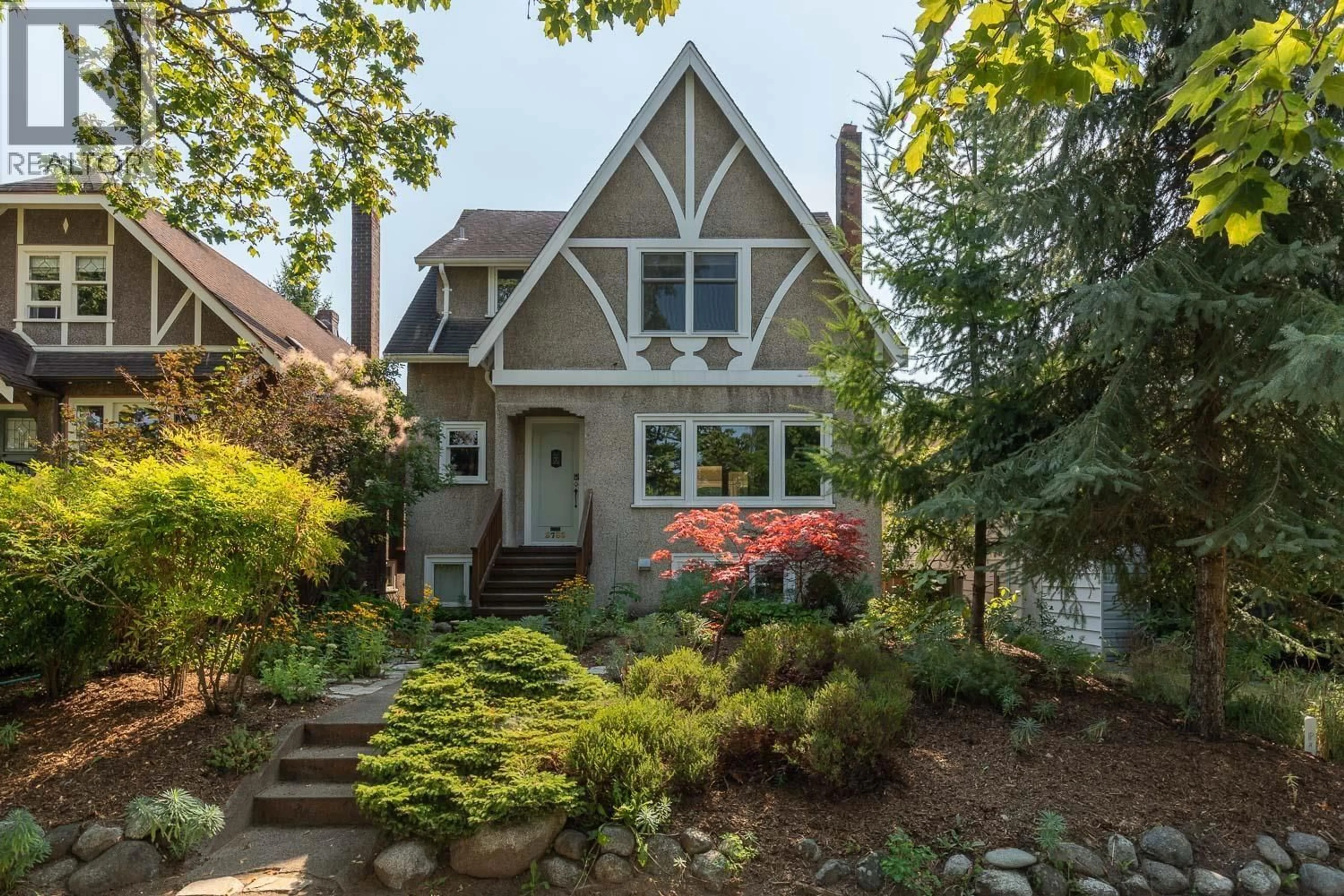 Home with vinyl exterior material, street for 3782 24TH AVENUE, Vancouver British Columbia V6S1L6