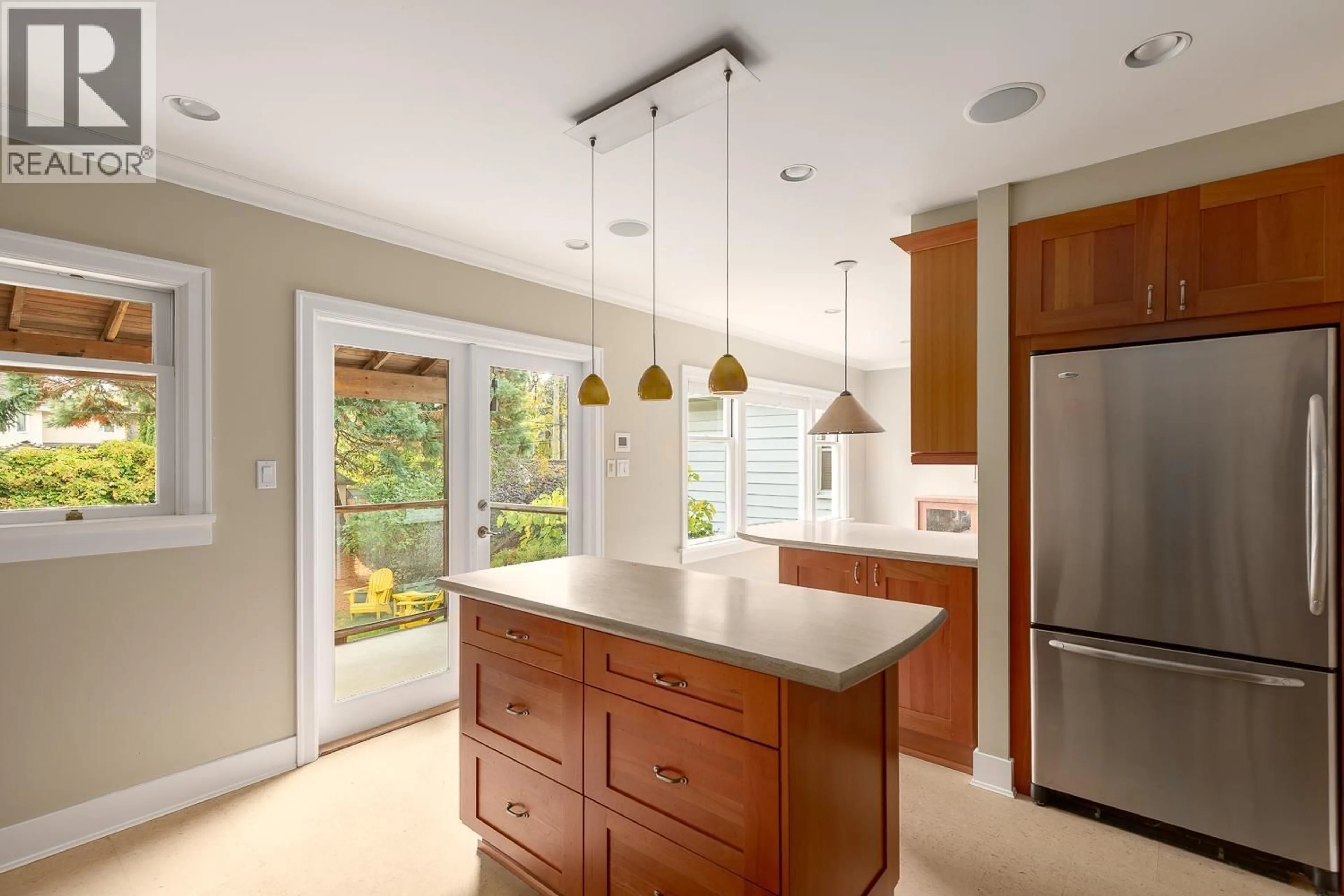 Contemporary kitchen, unknown for 3782 24TH AVENUE, Vancouver British Columbia V6S1L6