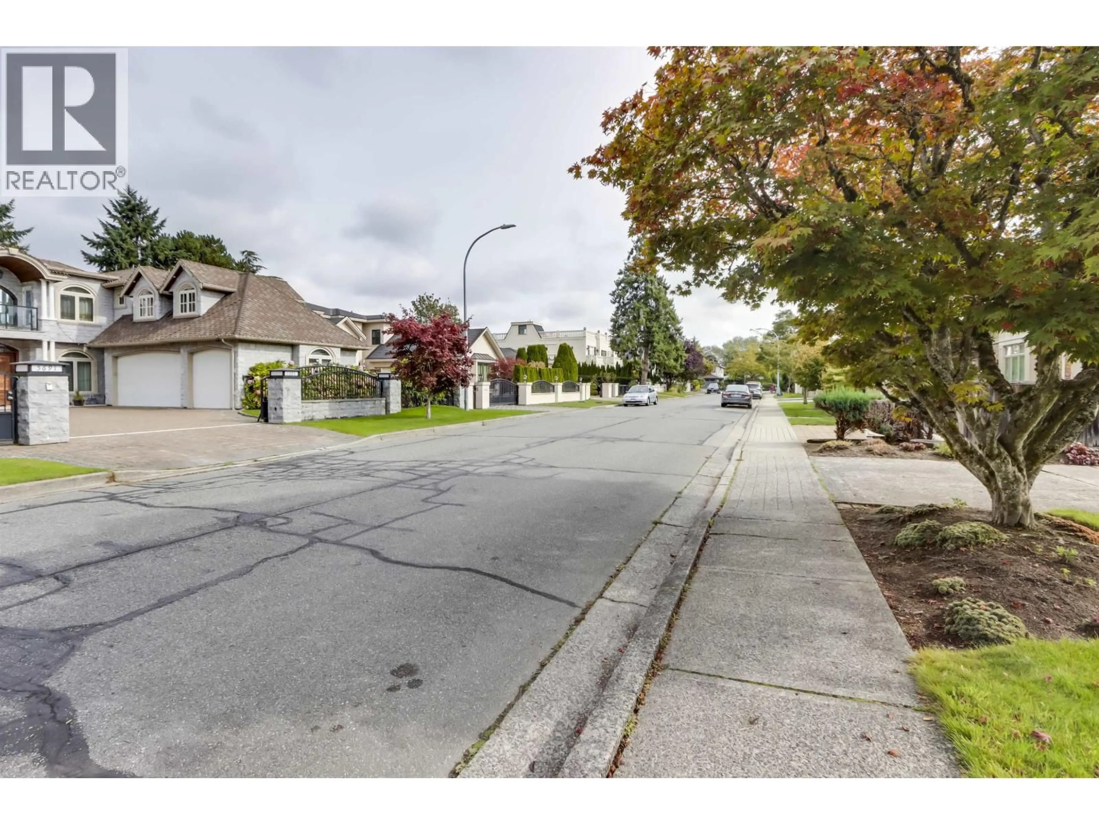 A pic from outside/outdoor area/front of a property/back of a property/a pic from drone, street for 5680 LANGTREE AVENUE, Richmond British Columbia V7C4L3