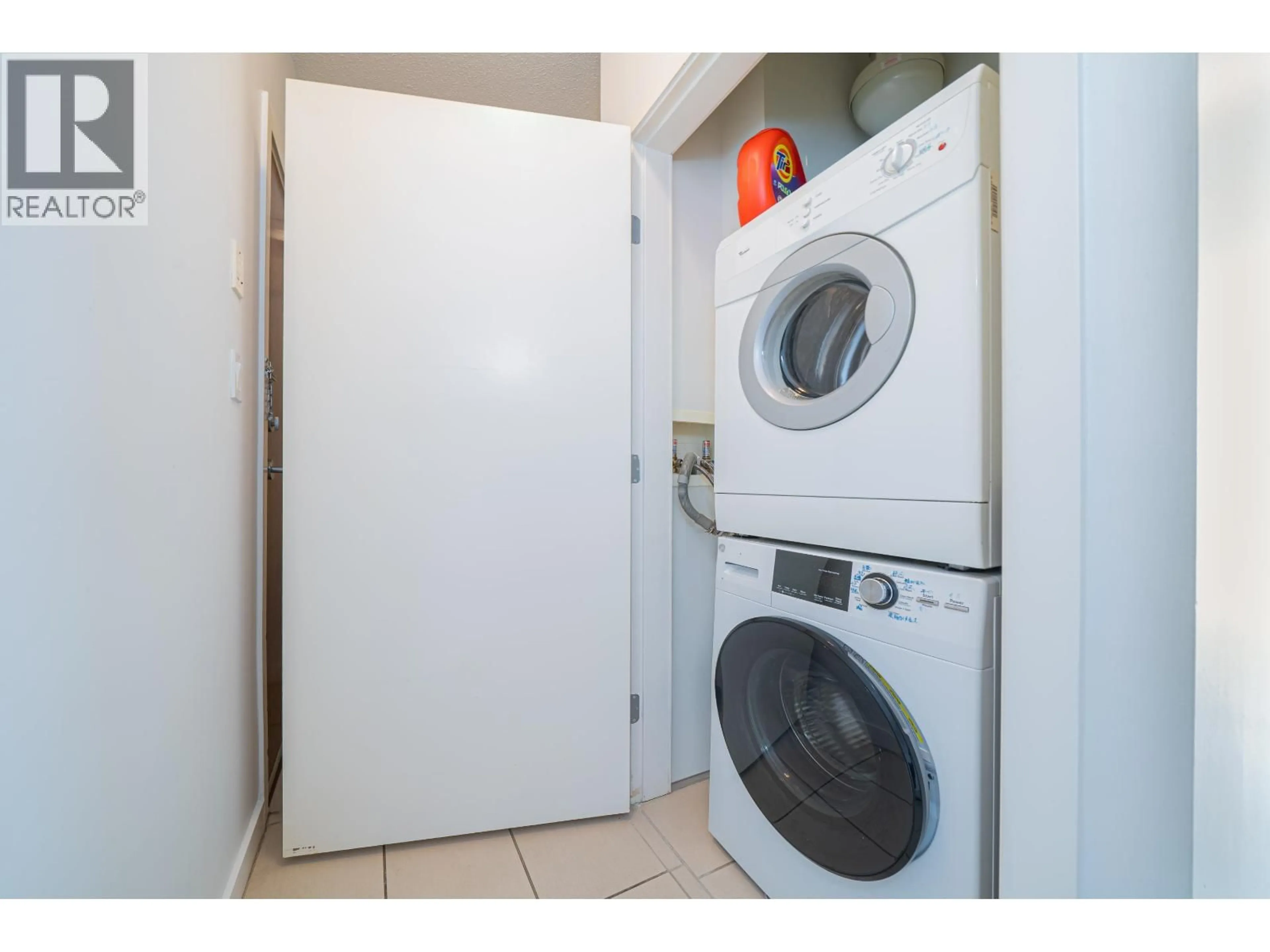 Laundry room for 1106 - 6888 ALDERBRIDGE WAY, Richmond British Columbia V6X0A7