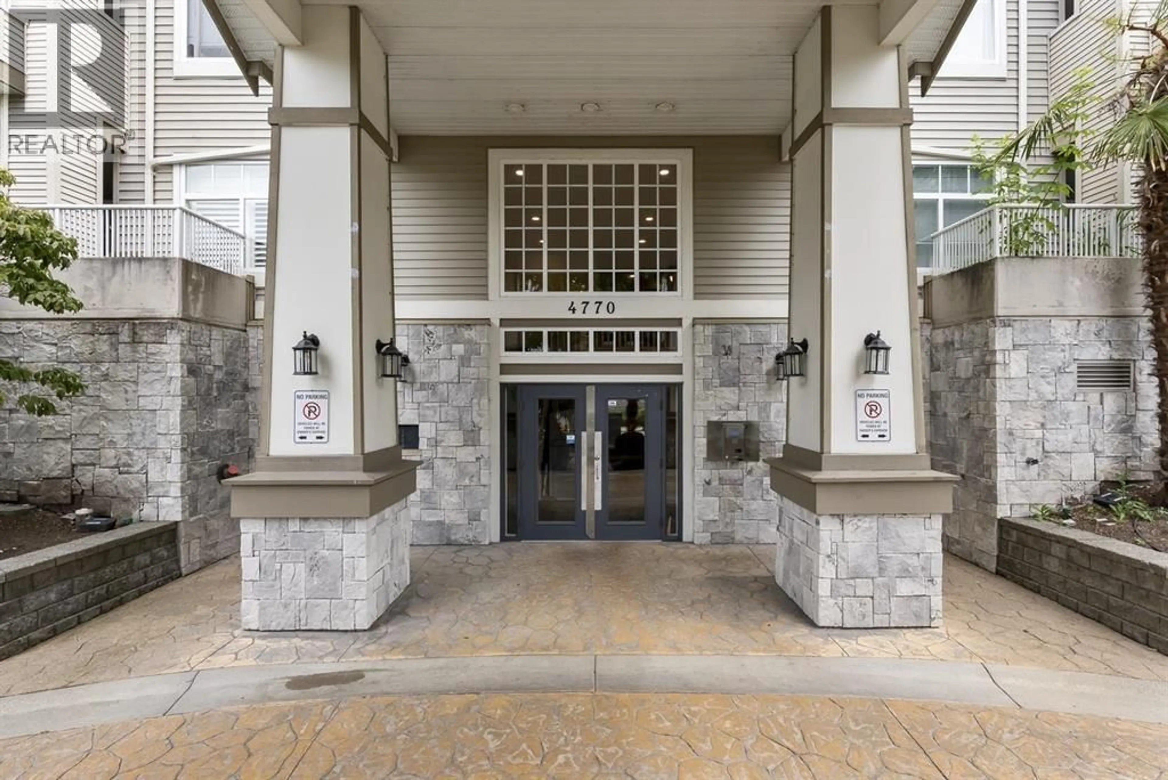 Lobby for 302 - 4770 52A STREET, Delta British Columbia V4K5B5