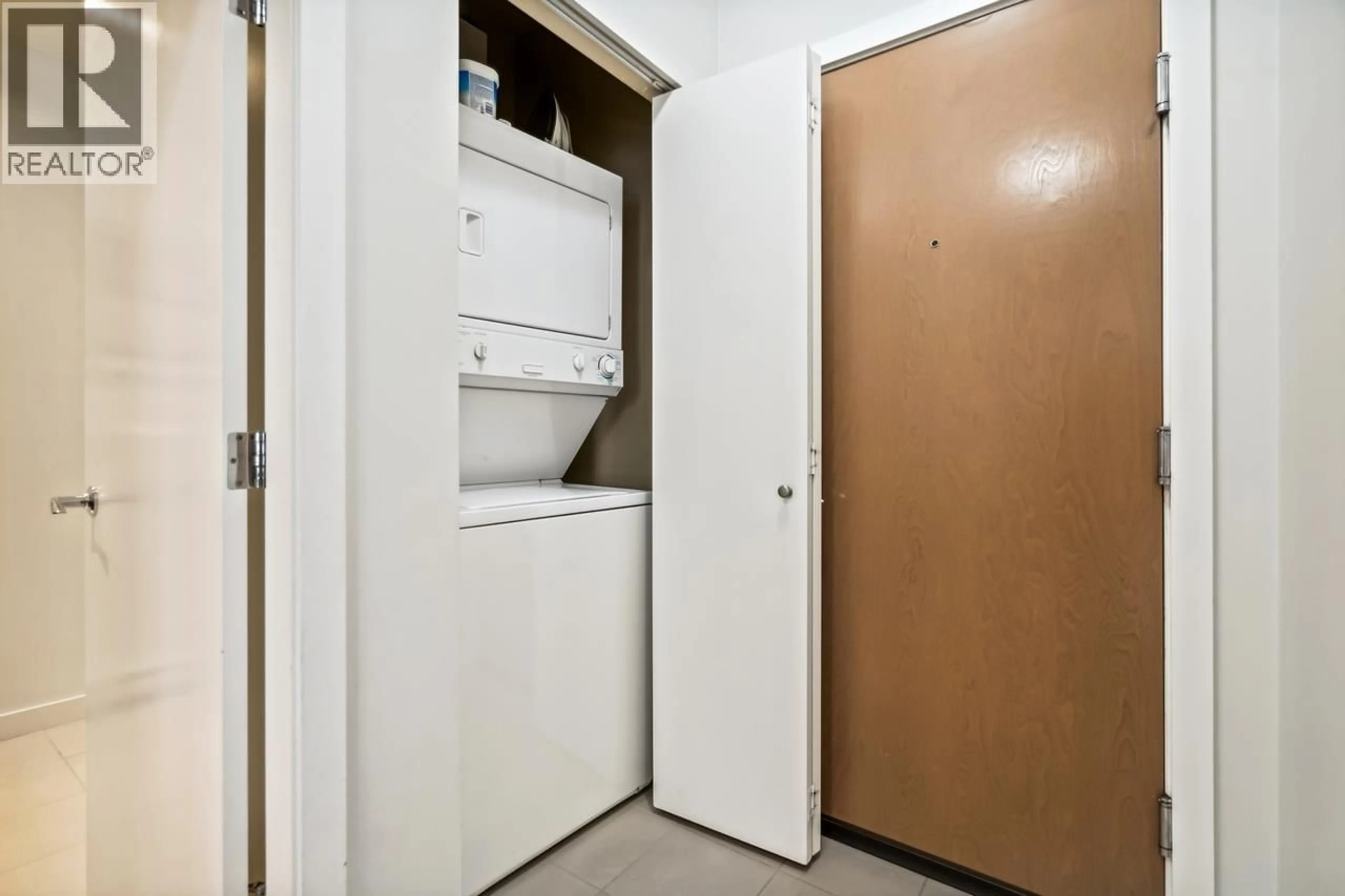 Storage room or clothes room or walk-in closet for 413 - 701 KLAHANIE DRIVE, Port Moody British Columbia V3H5L6