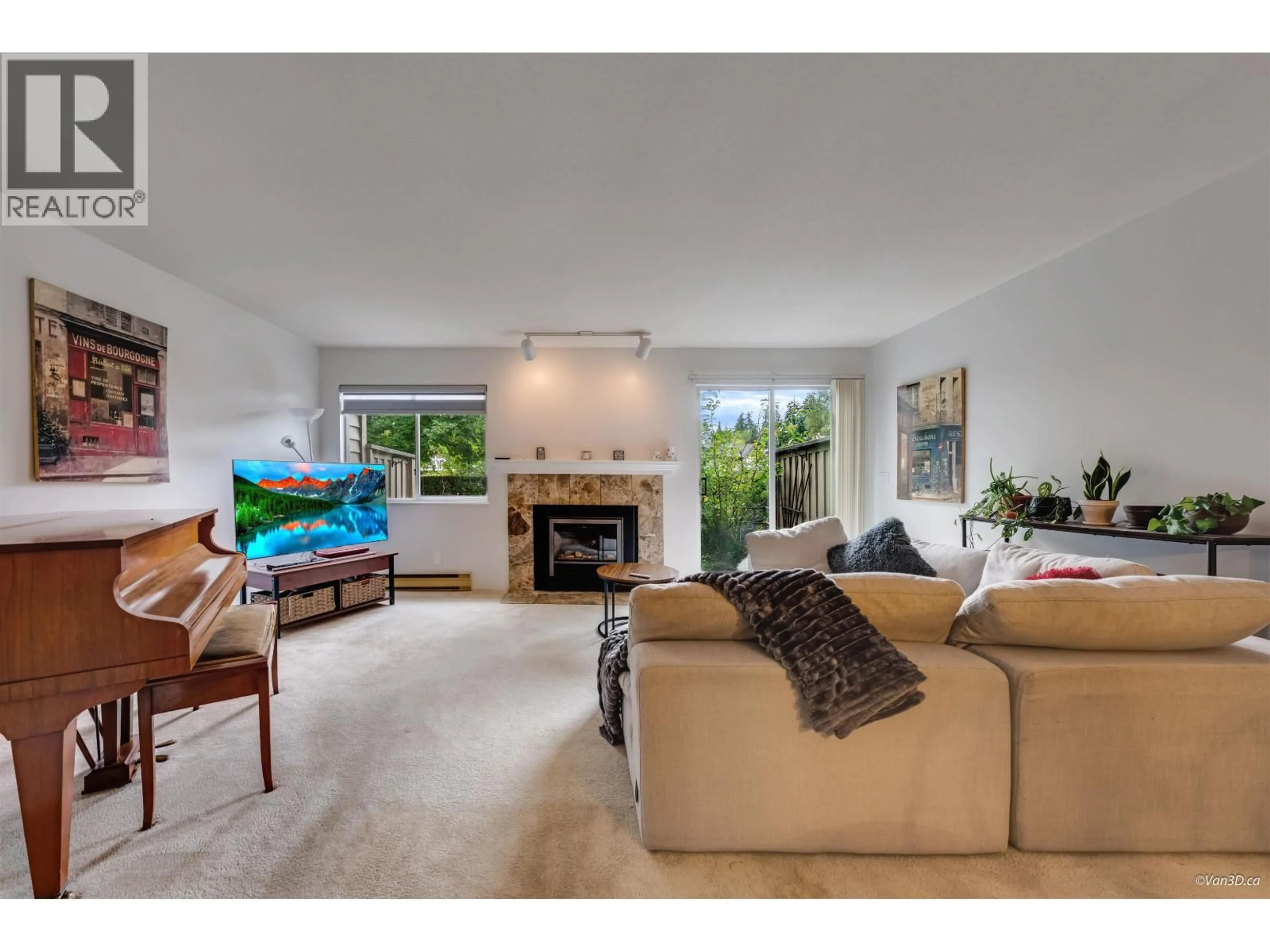 Living room with furniture, unknown for 808 ROCHE POINT DRIVE, North Vancouver British Columbia V7H2T8