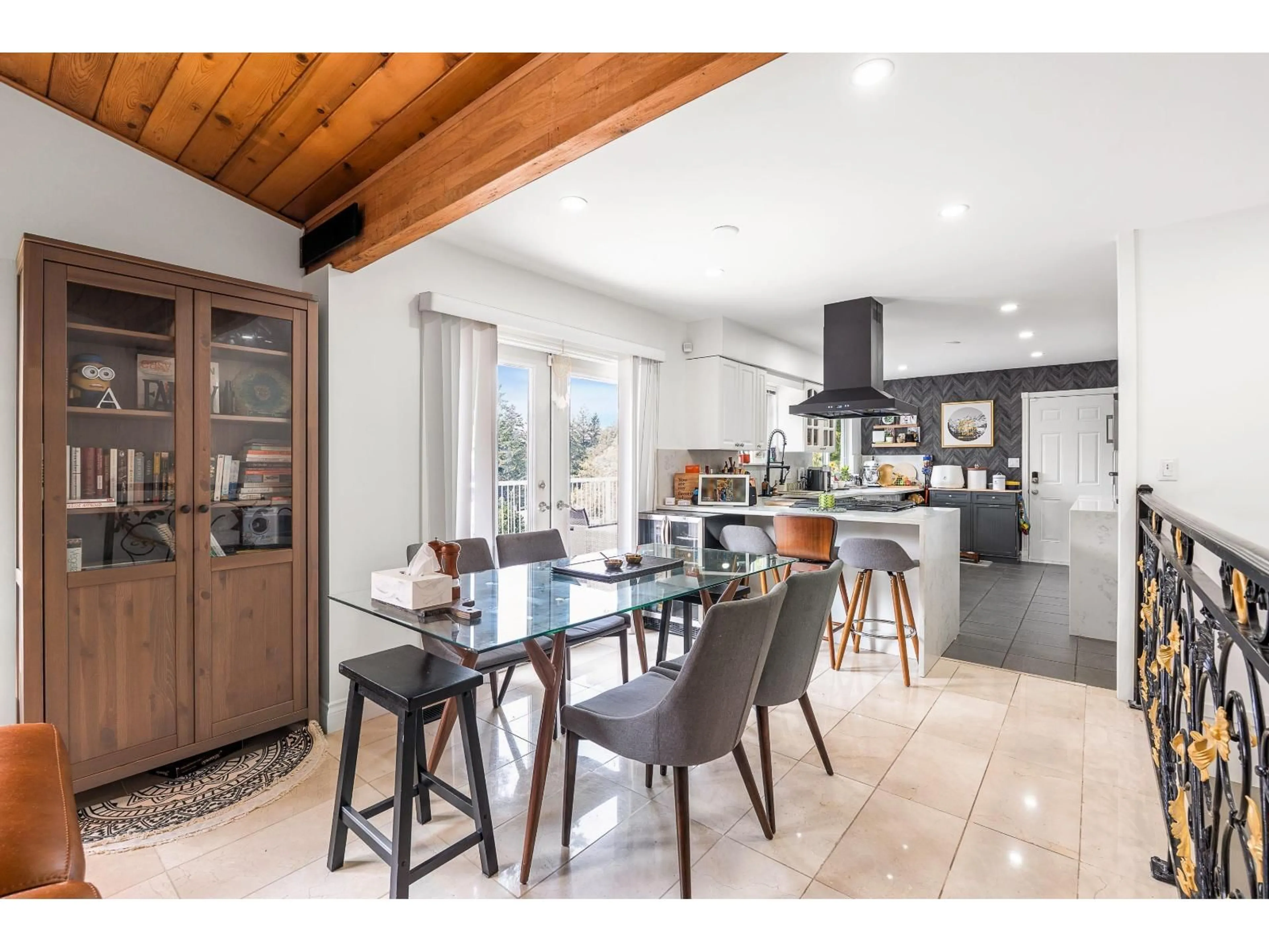 Open concept kitchen, unknown for 10662 SANTA MONICA, Delta British Columbia V4C1R2