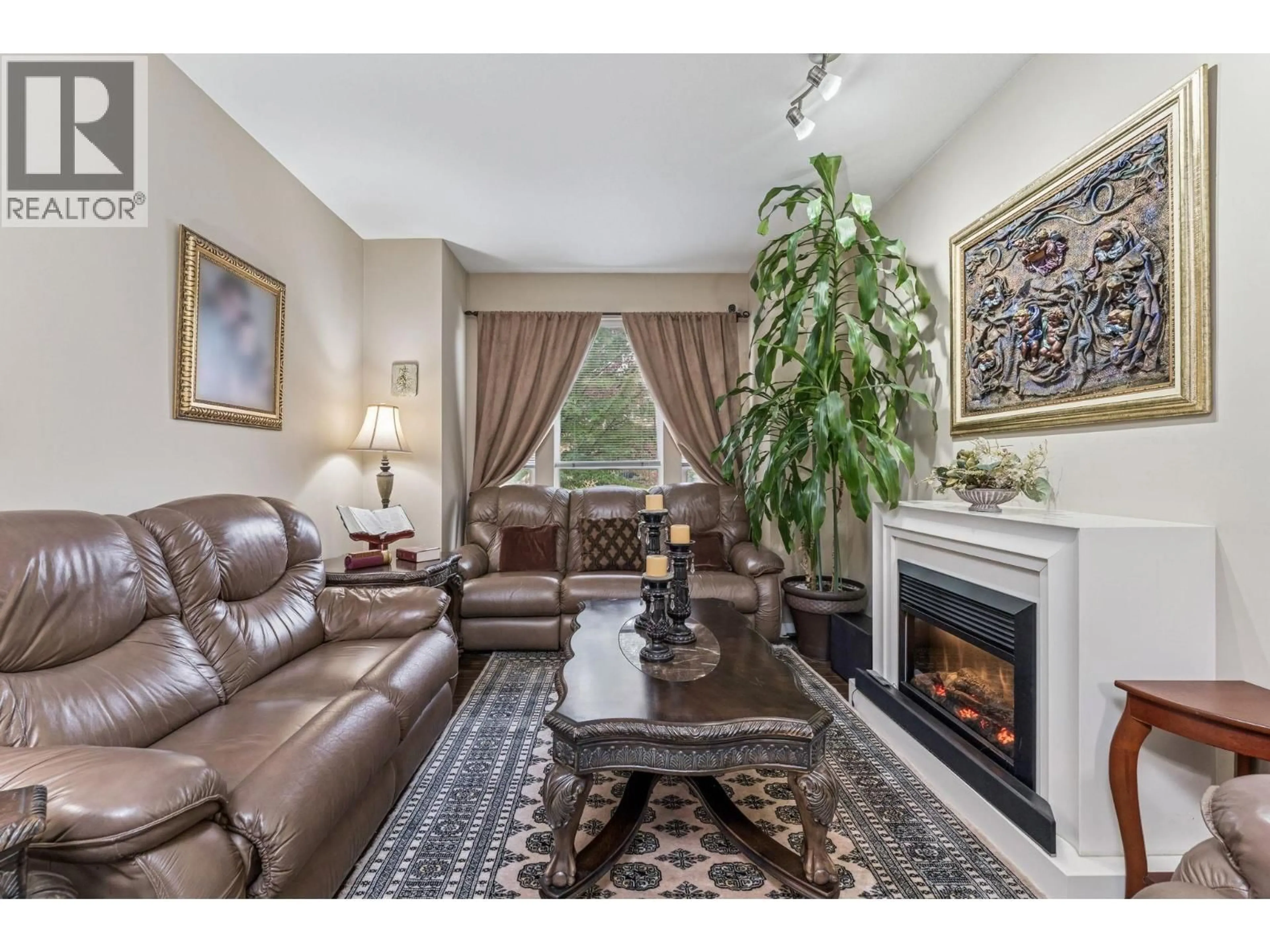 Living room with furniture, unknown for 22337 SHARPE AVENUE, Richmond British Columbia V6V3C5