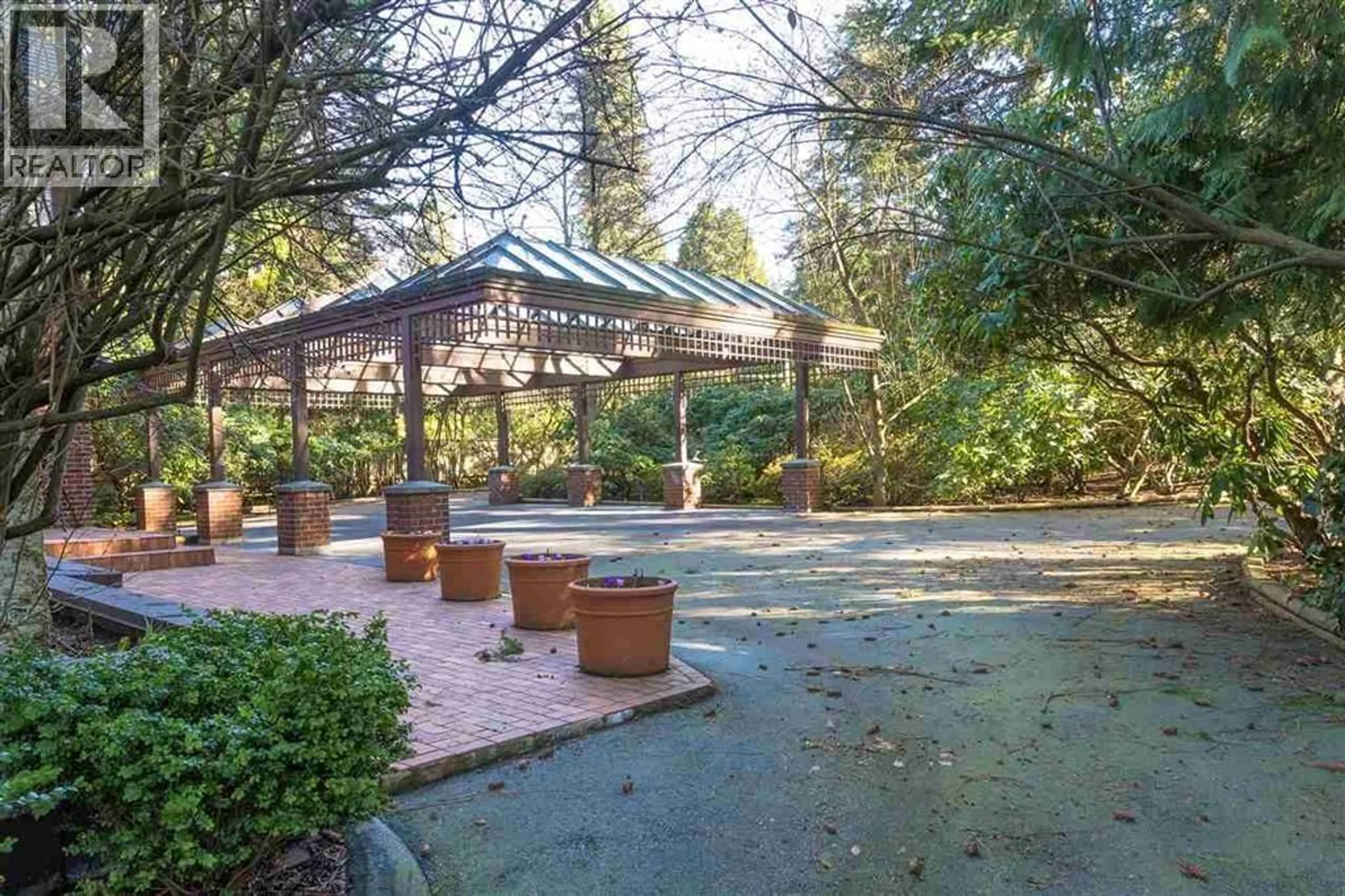 Patio, forest/trees view for 4777 W 2ND AVENUE, Vancouver British Columbia V6T1C1