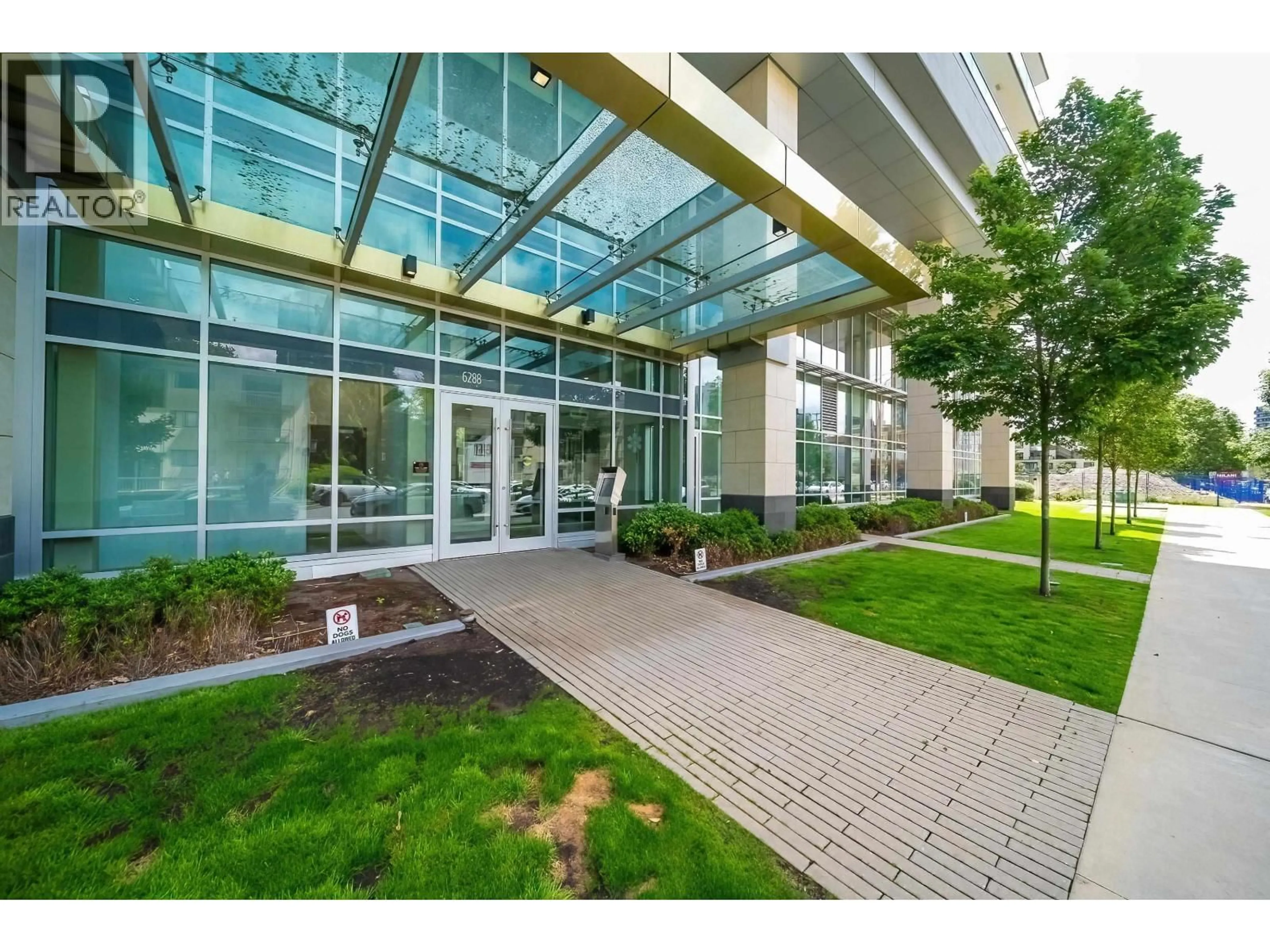 Indoor foyer for 1504 - 6288 CASSIE AVENUE, Burnaby British Columbia V5H0H7