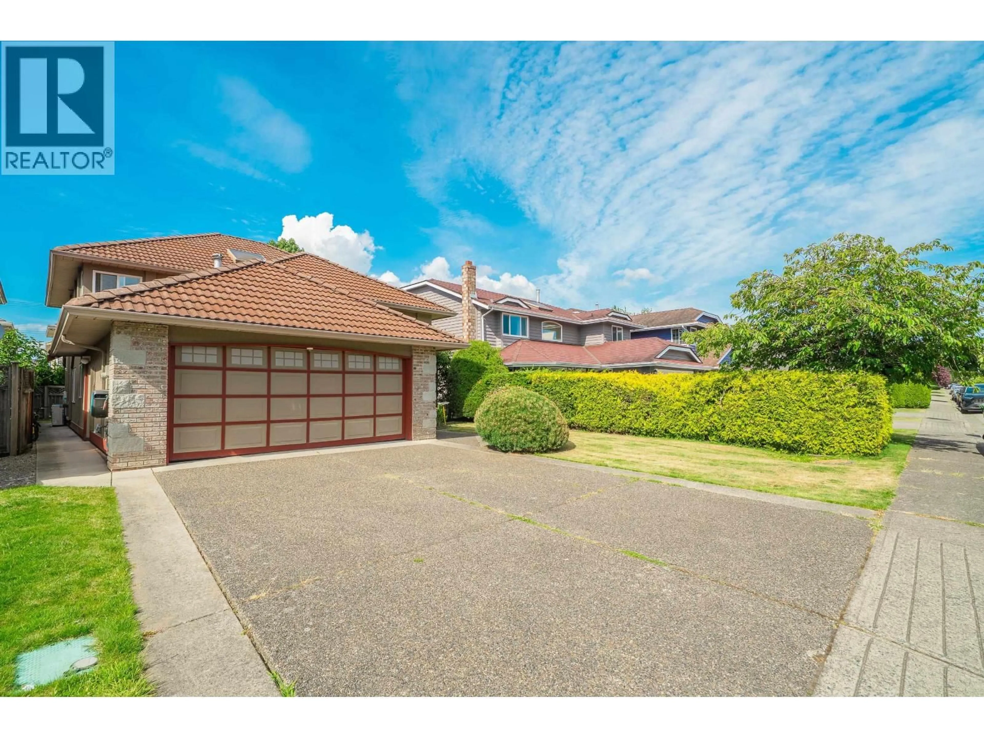 A pic from outside/outdoor area/front of a property/back of a property/a pic from drone, street for 5491 LACKNER CRESCENT, Richmond British Columbia V7E6A4
