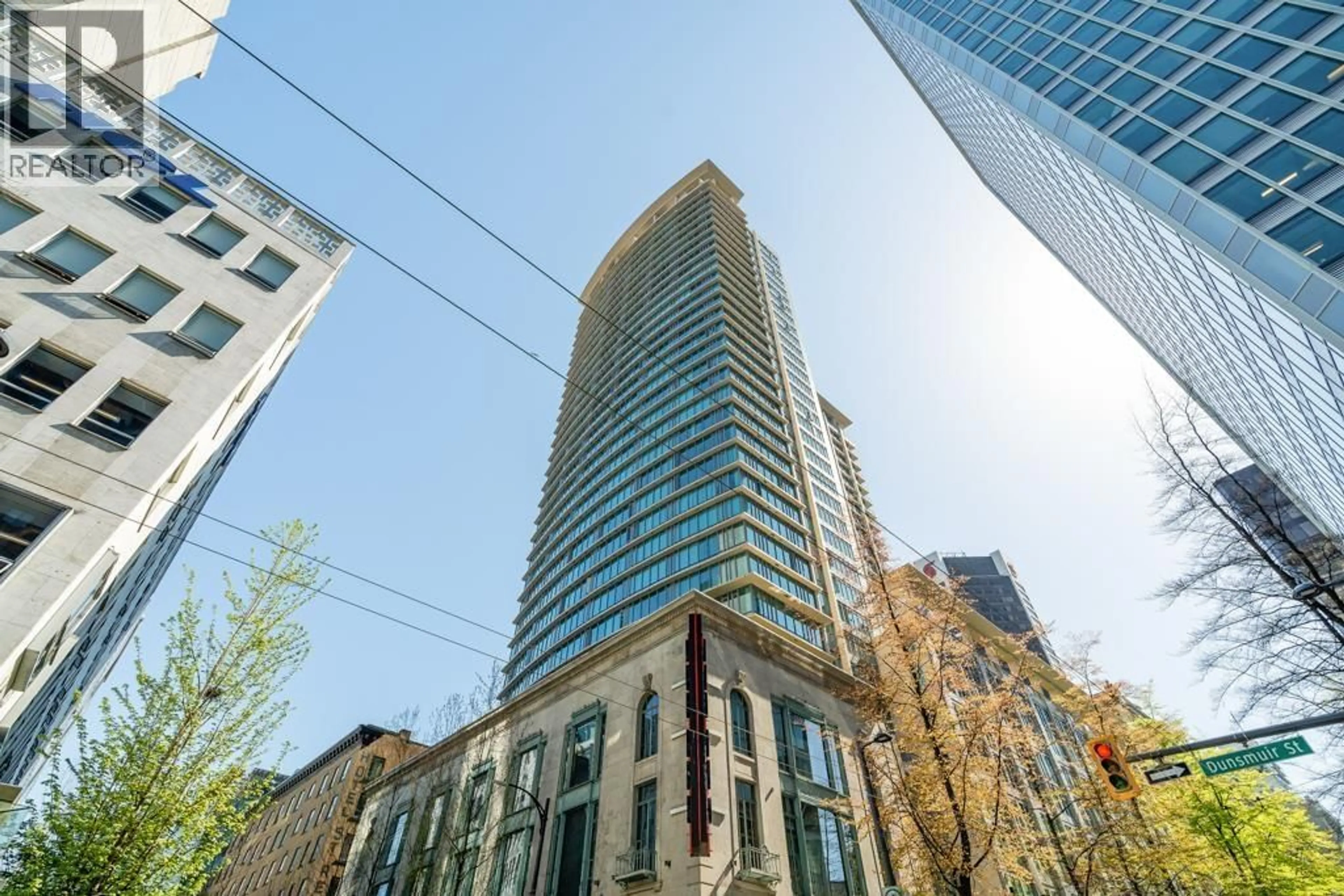 Patio, city buildings view from balcony for 1611 - 610 GRANVILLE STREET, Vancouver British Columbia V6C3T3
